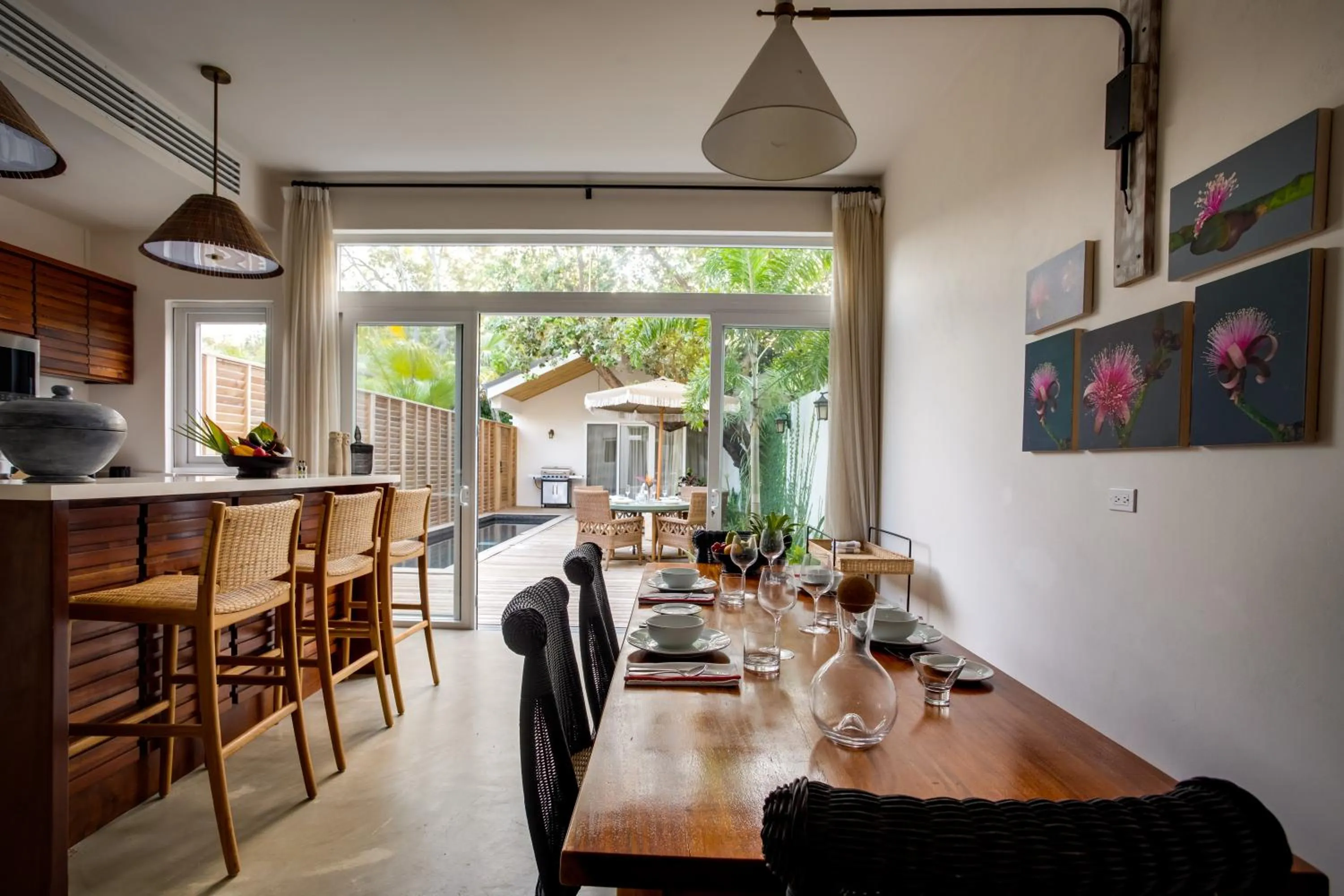 Dining area in Itz'ana Resort & Residences