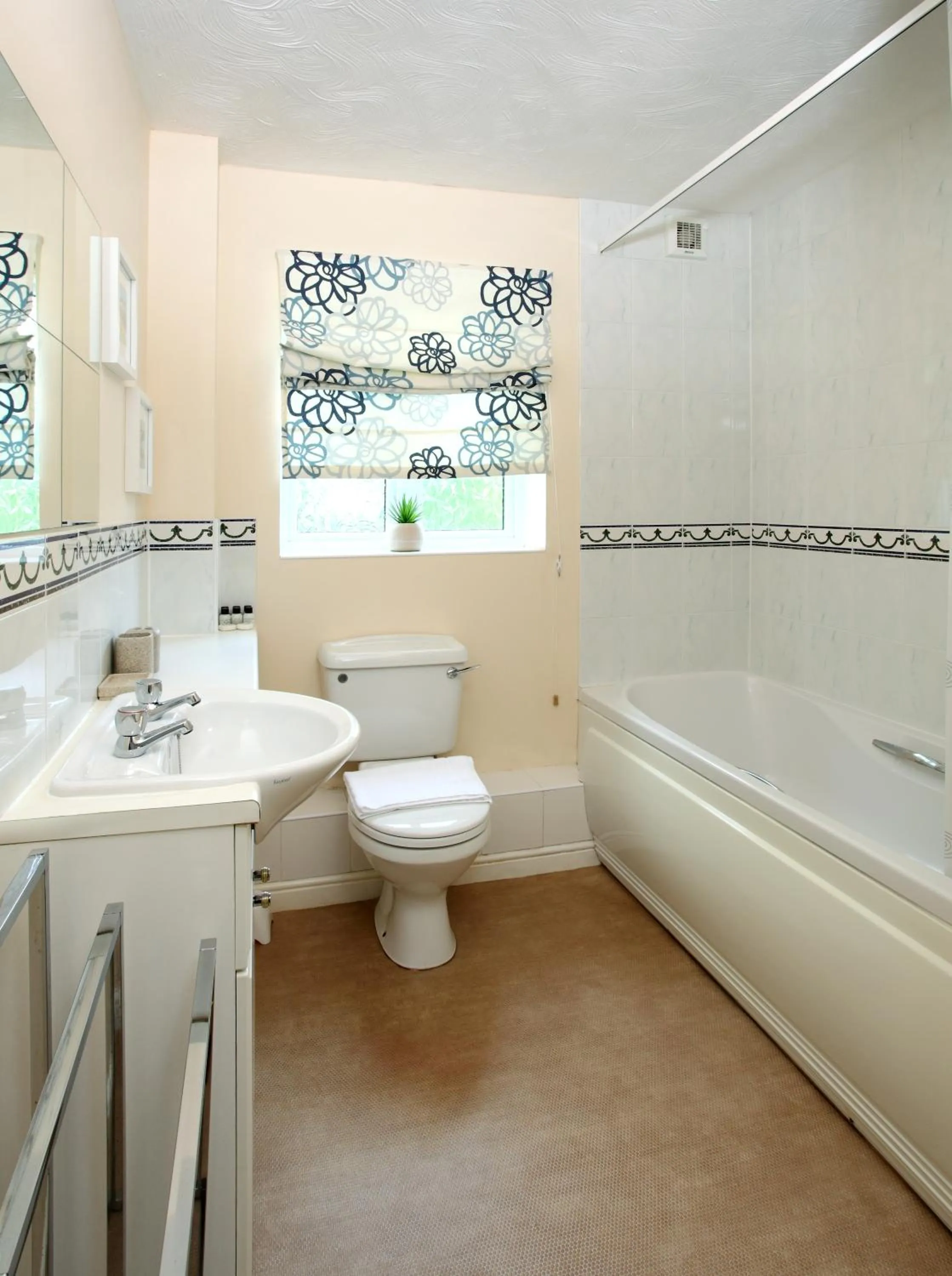 Bathroom in Orchard Gate Apartments from Your Stay Bristol