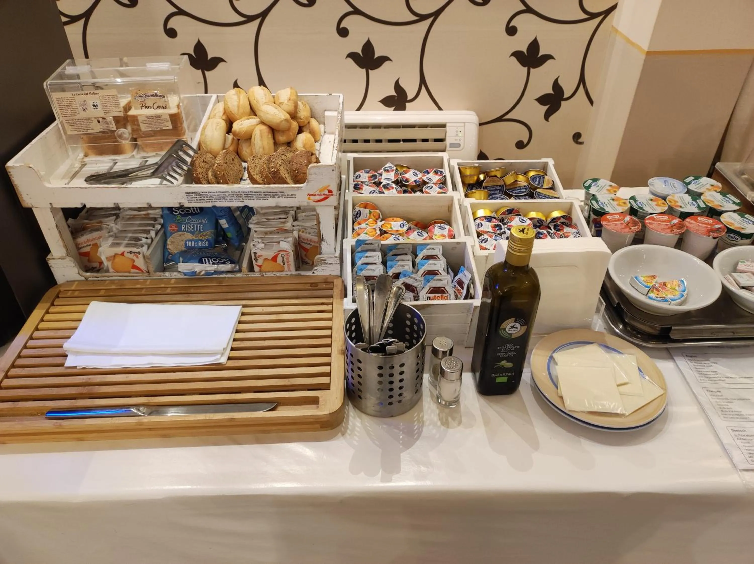 Buffet breakfast in ACasaMia WelcHome Hotel