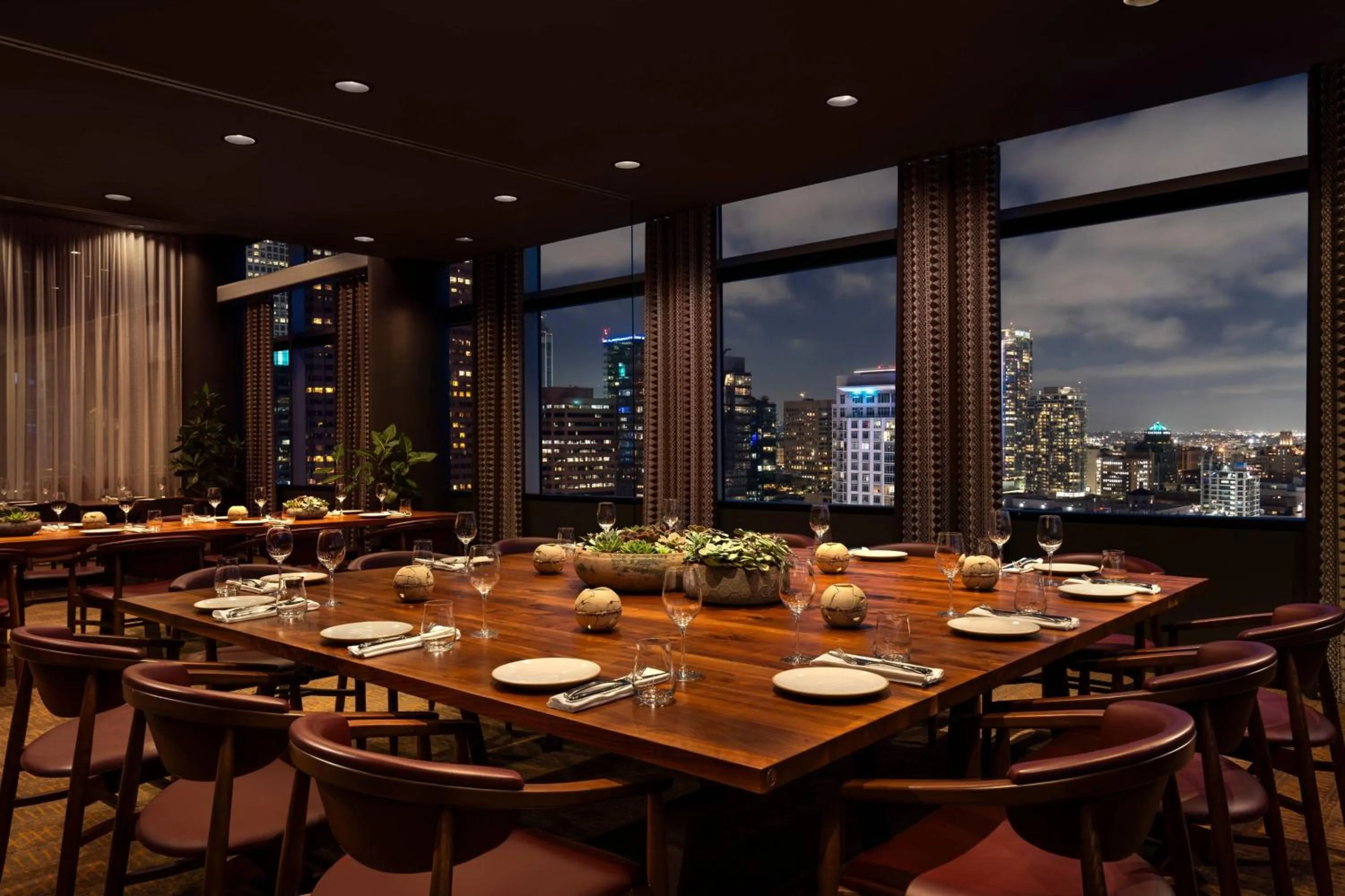 Restaurant/places to eat in The Ritz-Carlton, Los Angeles L.A. Live