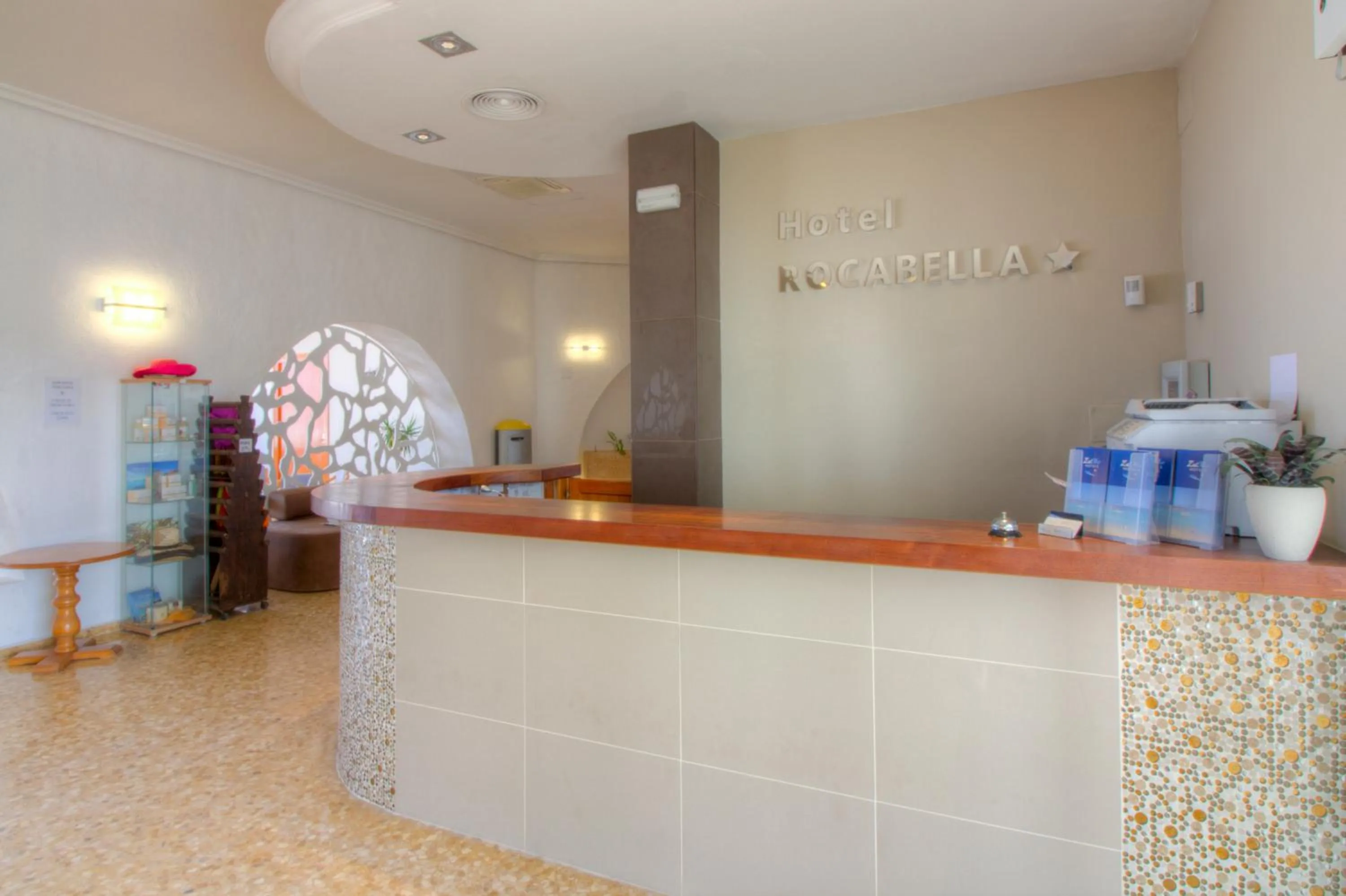 Lobby or reception in Hotel Roca Bella