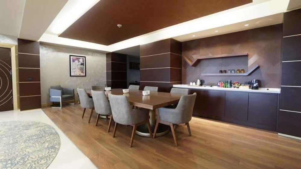 Living room in Bayır Diamond Hotel & Convention Center Konya