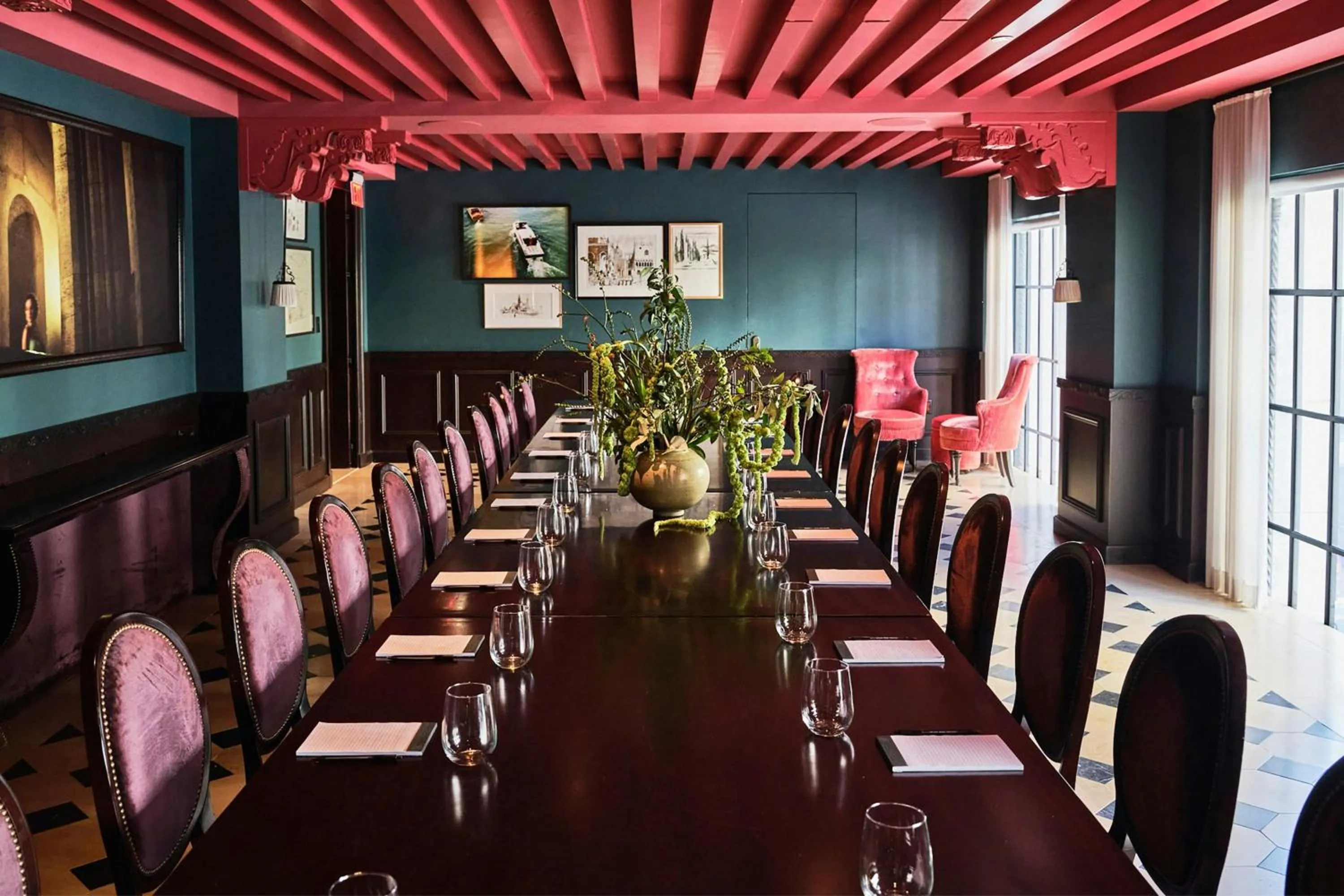 Meeting/conference room in Hotel Per La, Autograph Collection