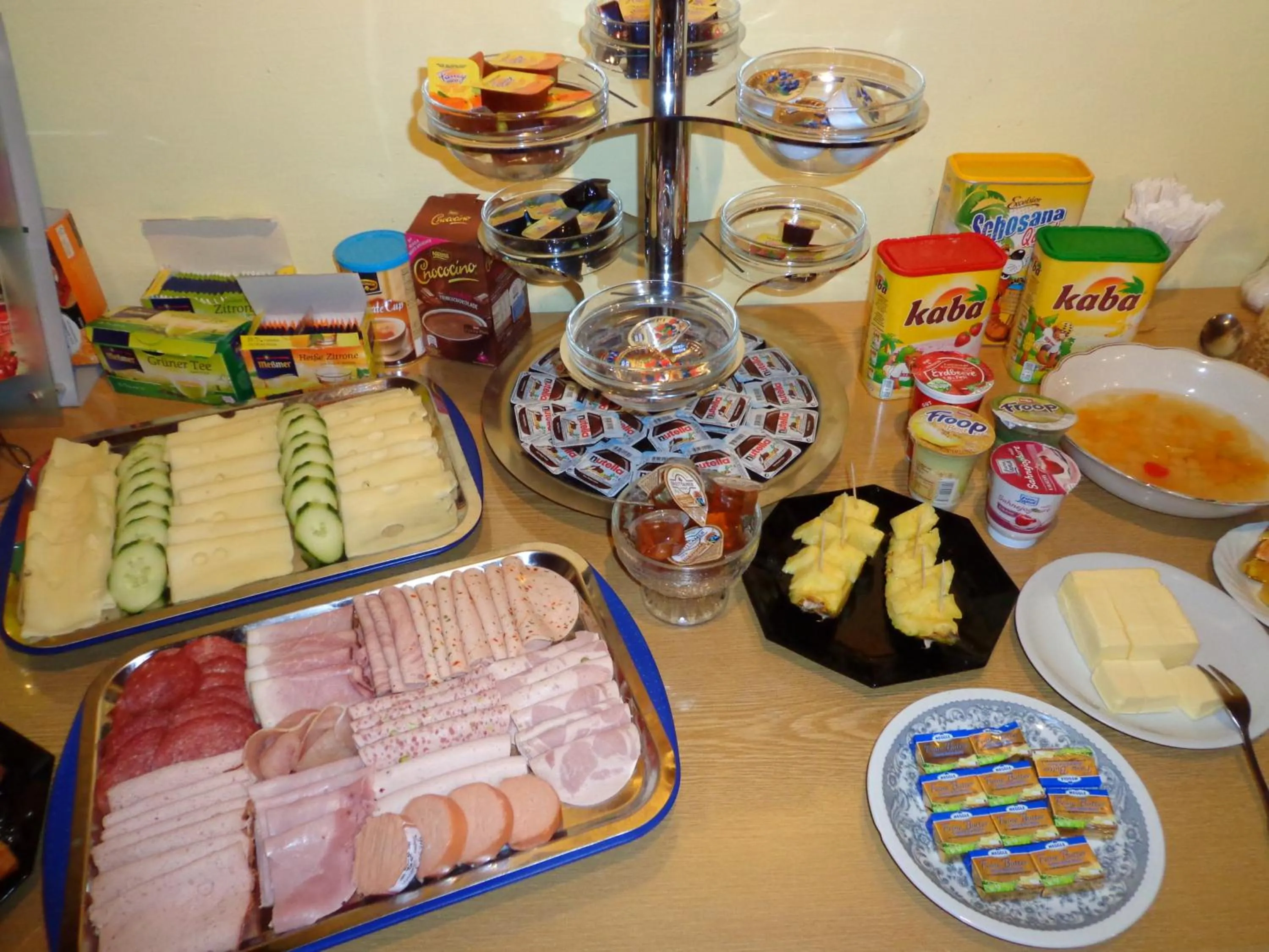 Buffet breakfast in Pension Schamberger