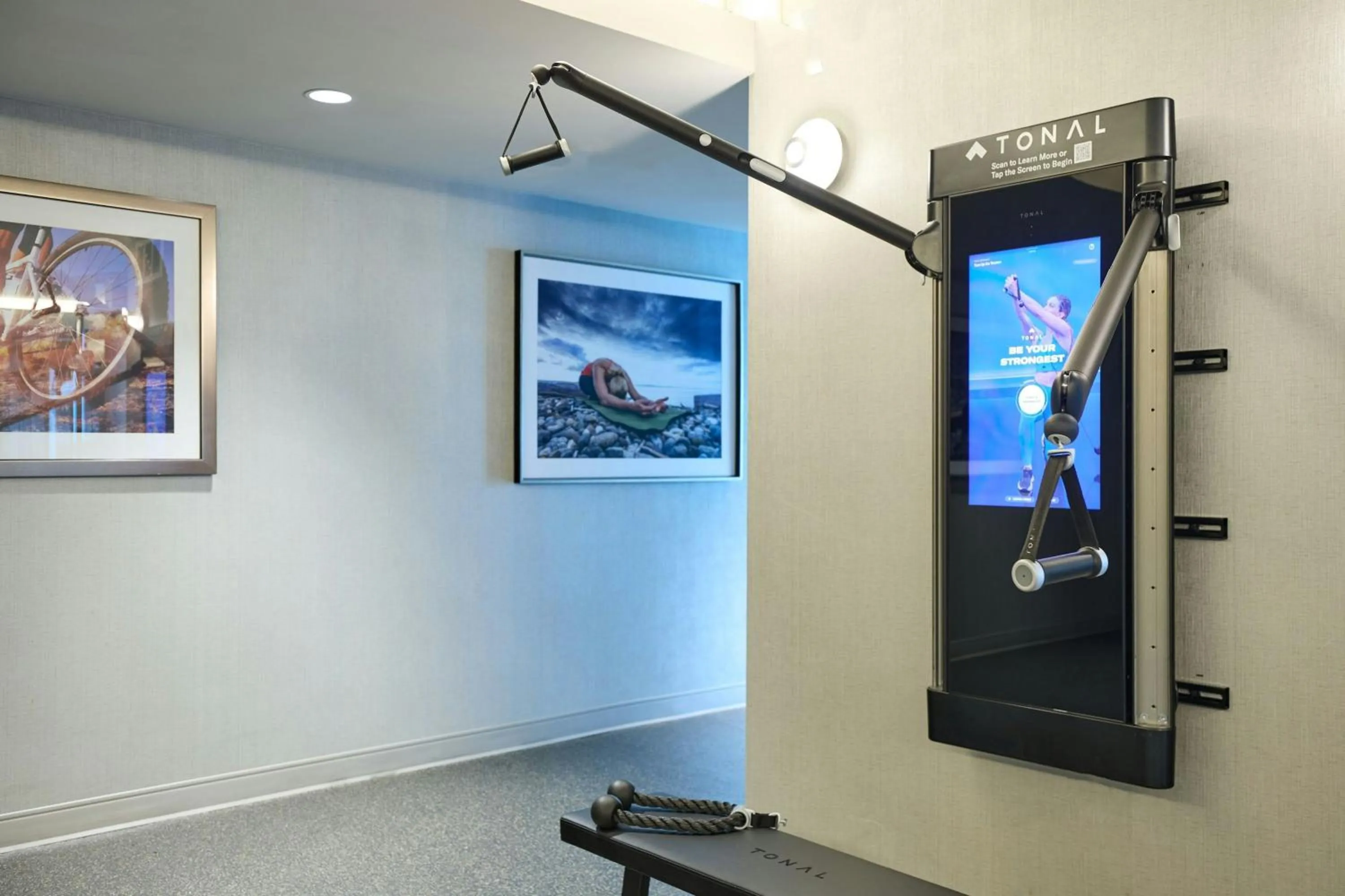 Fitness centre/facilities in Renaissance Los Angeles Airport Hotel