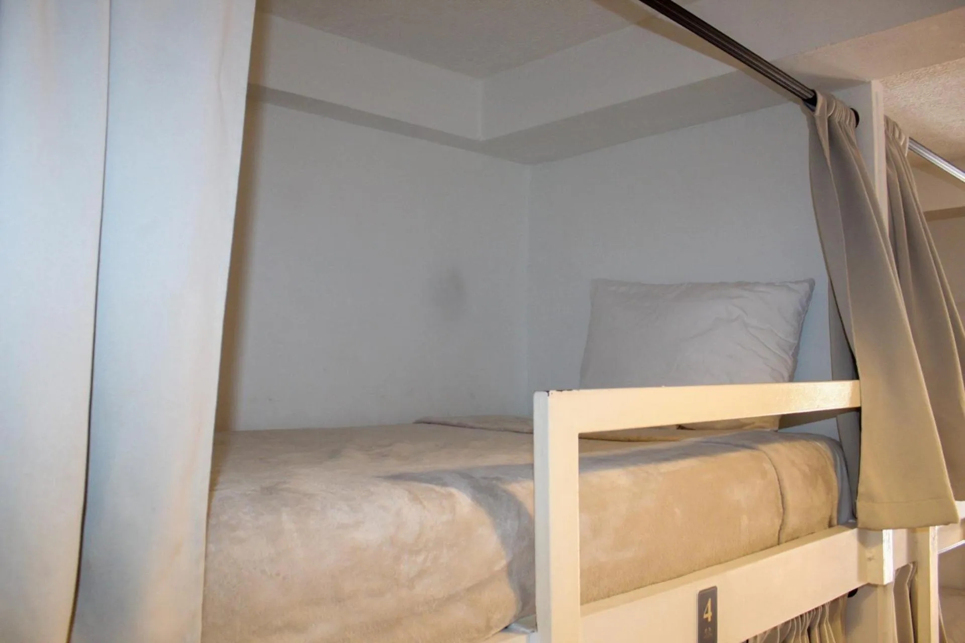 Bed in Life is Good Cartagena Hostel