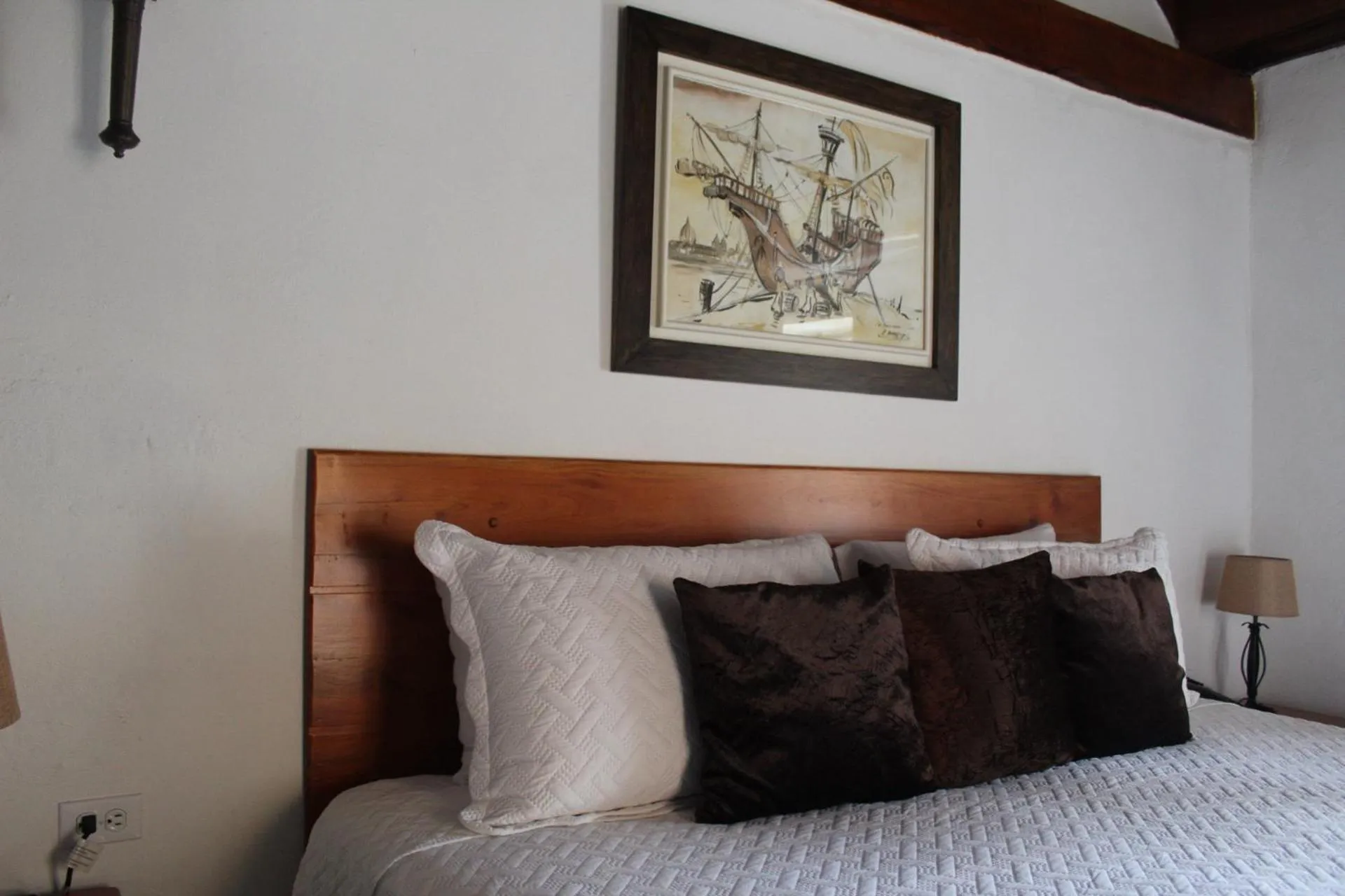 Bed in Life is Good Cartagena Hostel