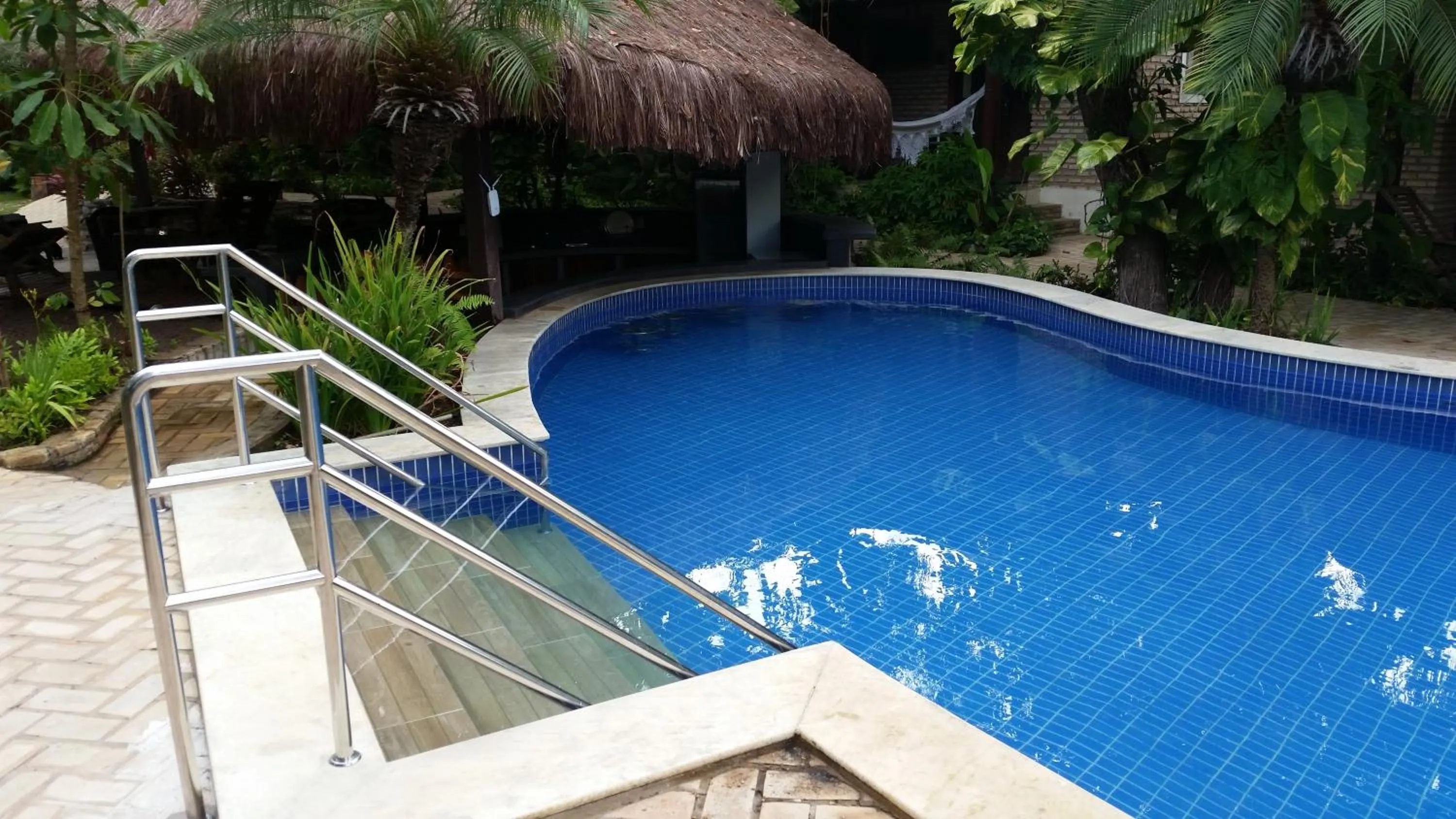 Swimming pool in Pousada Coco Fresco
