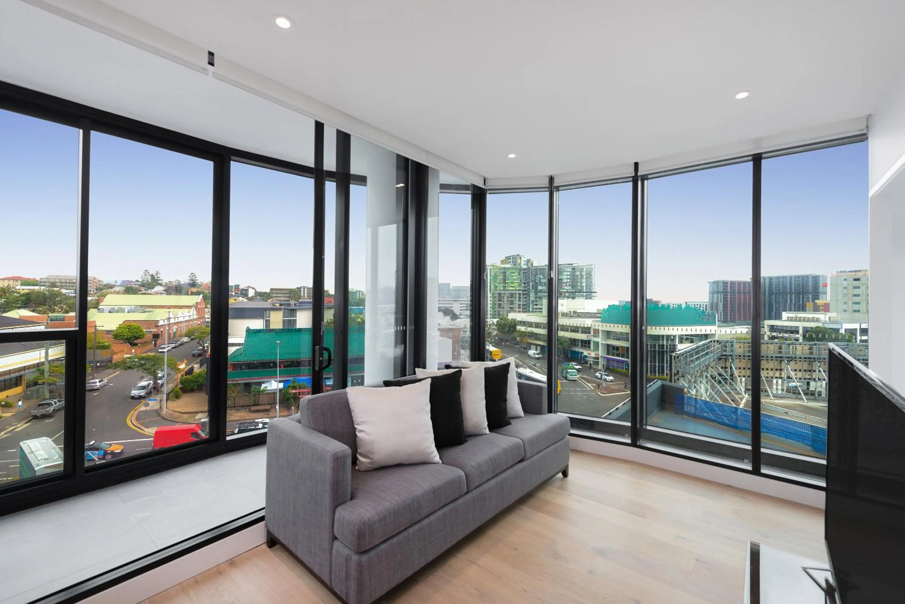 Living room in FV by Peppers