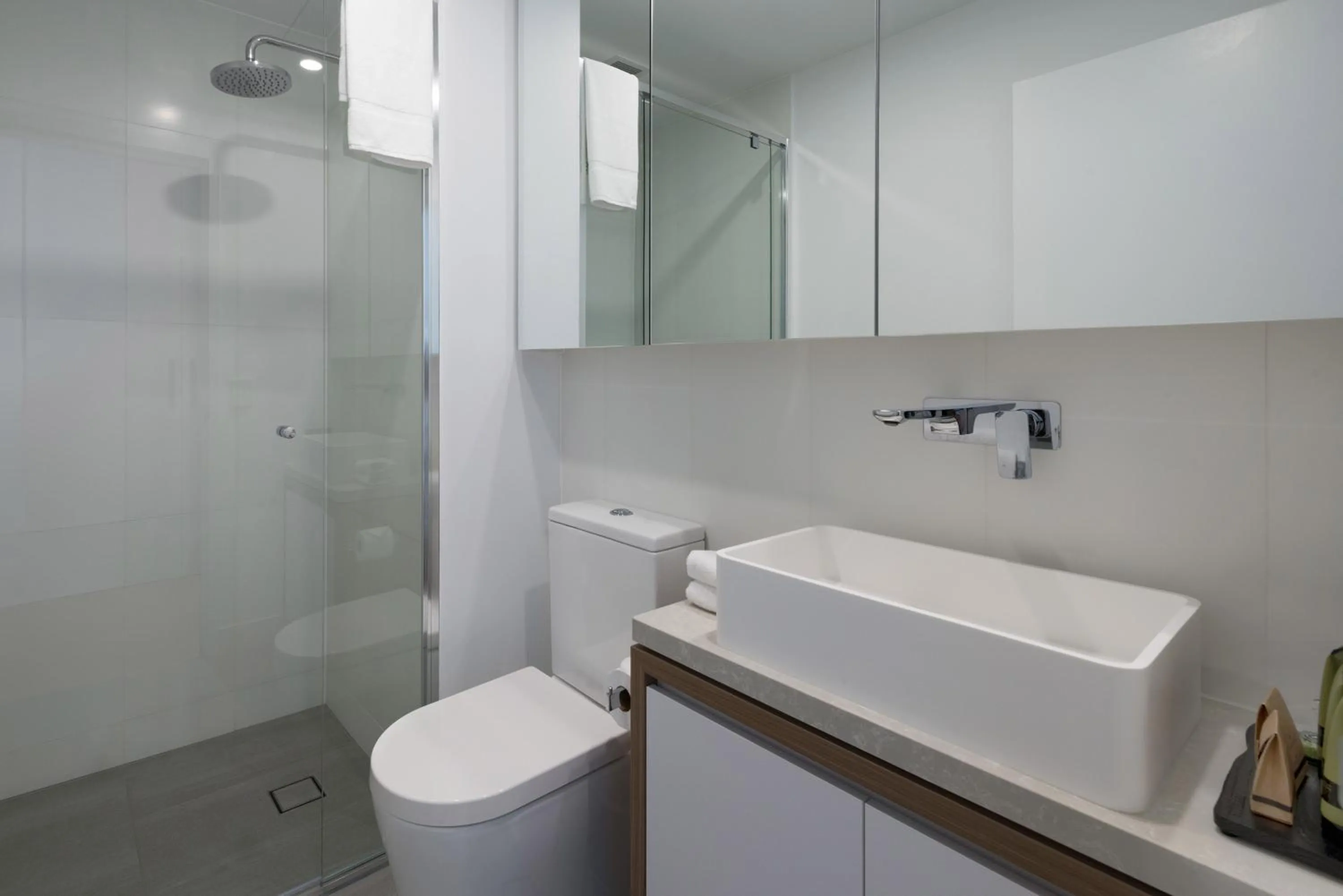 Shower in FV by Peppers