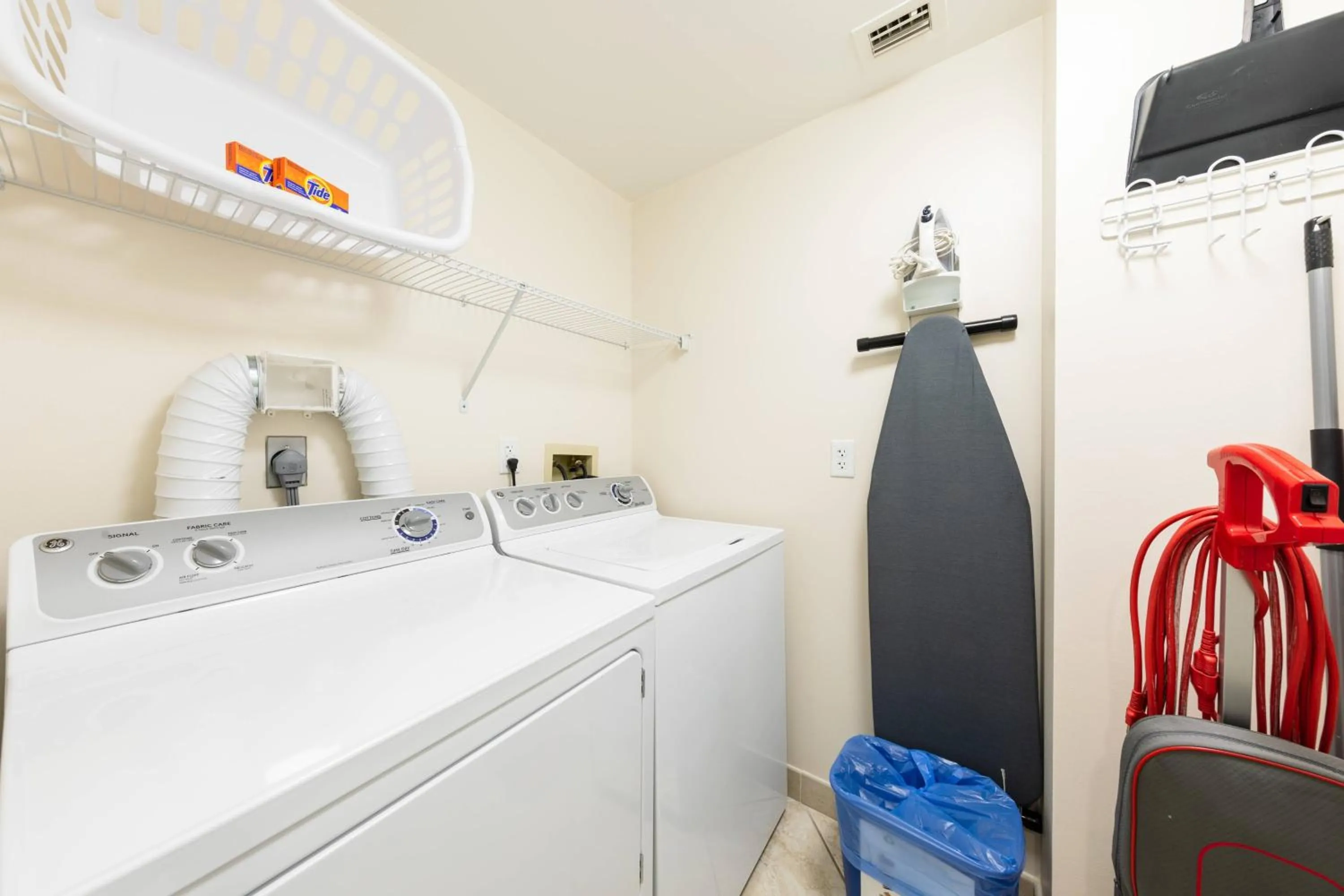 Photo of the whole room in Marriott's Cypress Harbour Villas