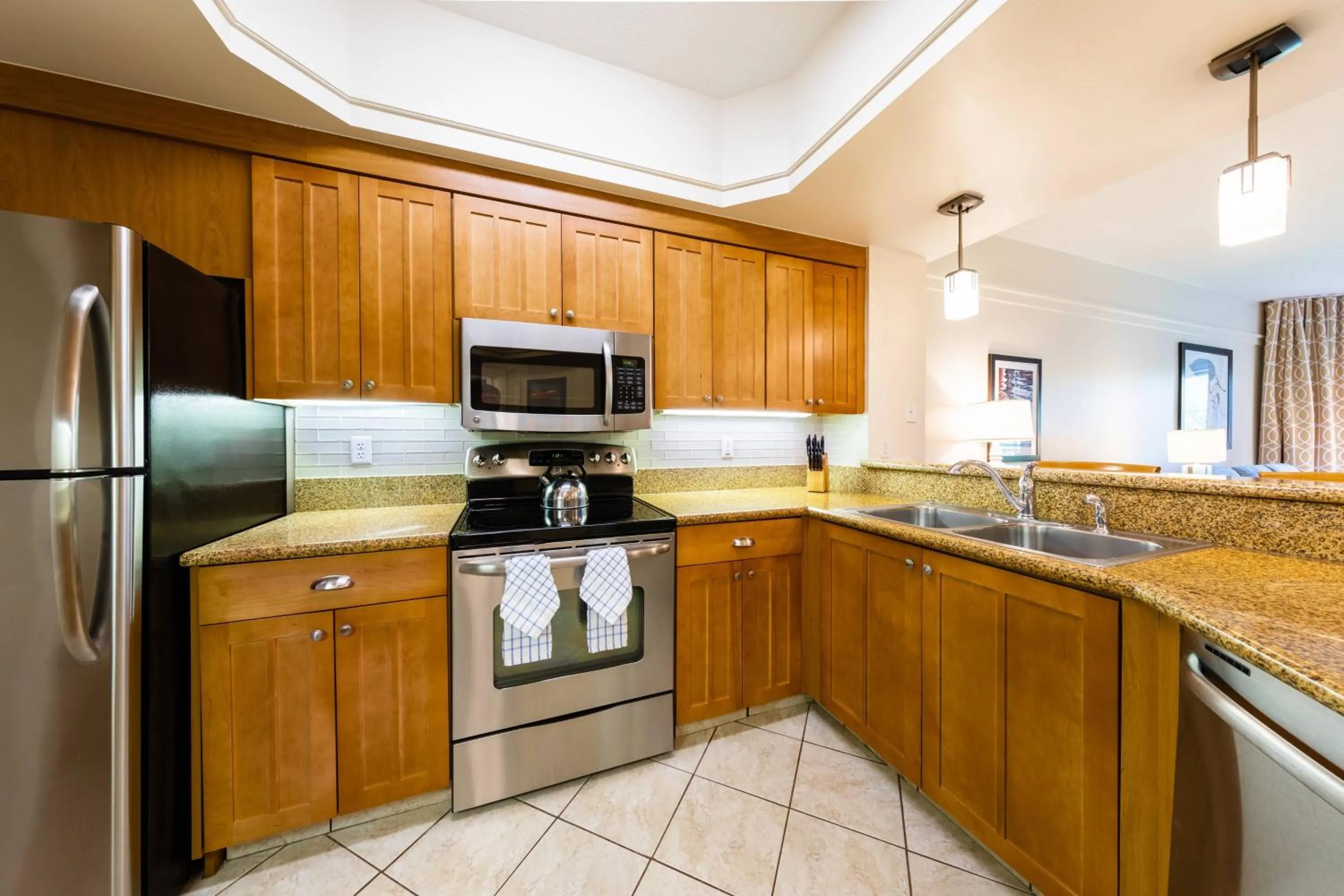 Kitchen or kitchenette in Marriott's Cypress Harbour Villas