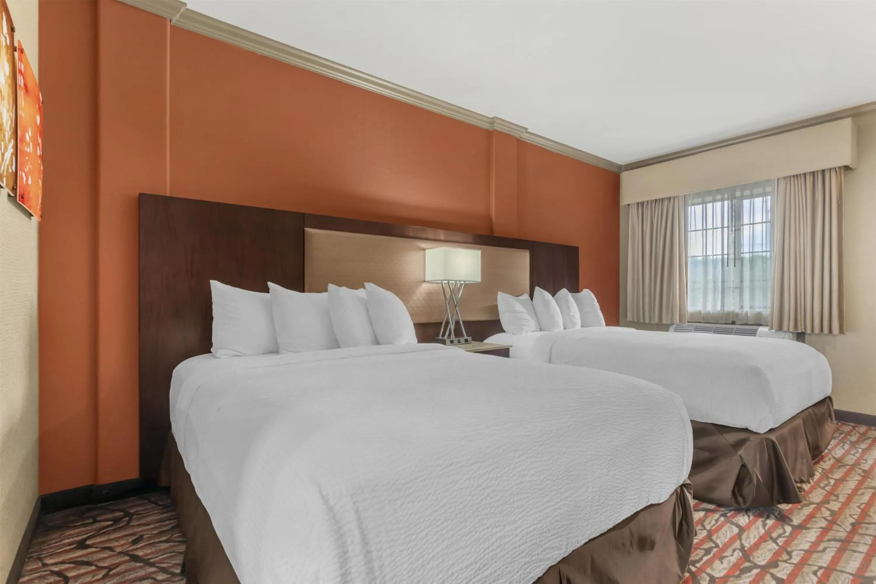 Bedroom, Bed in Best Western Plus Brookside Inn