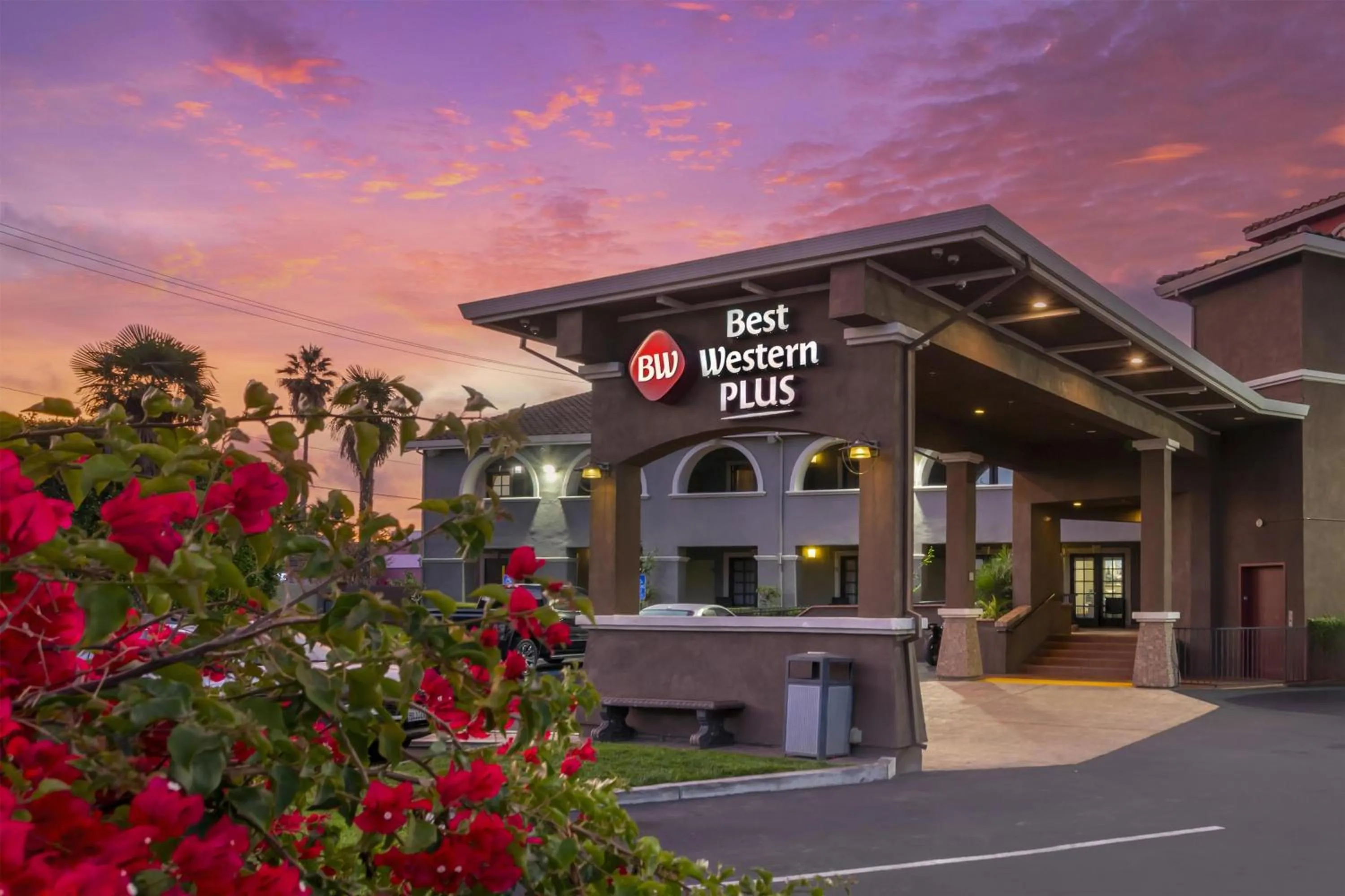 Property building in Best Western Plus Brookside Inn