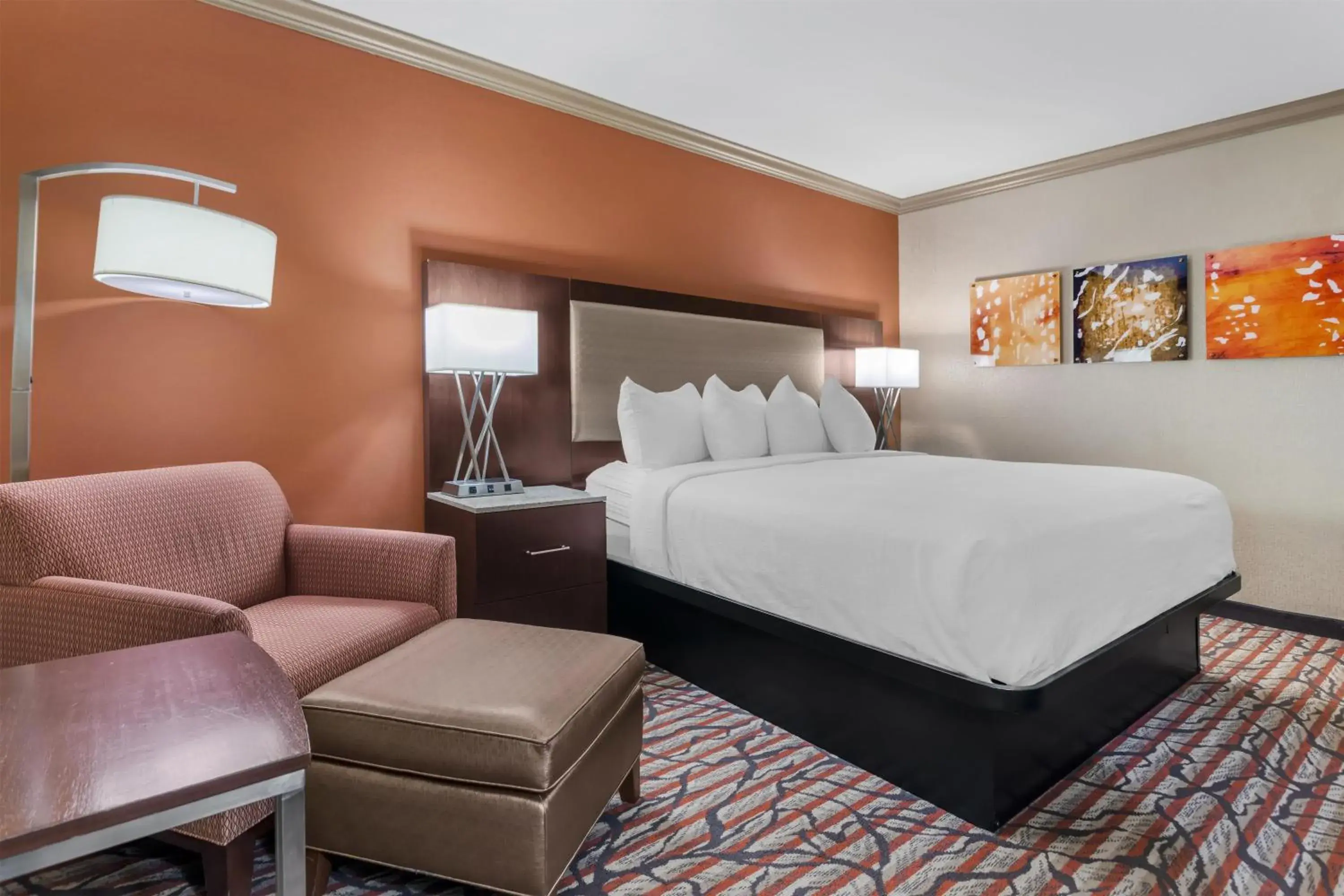 King Room with Patio - Non-Smoking in Best Western Plus Brookside Inn King Room with Patio - Non-Smoking in Best Western Plus Brookside Inn