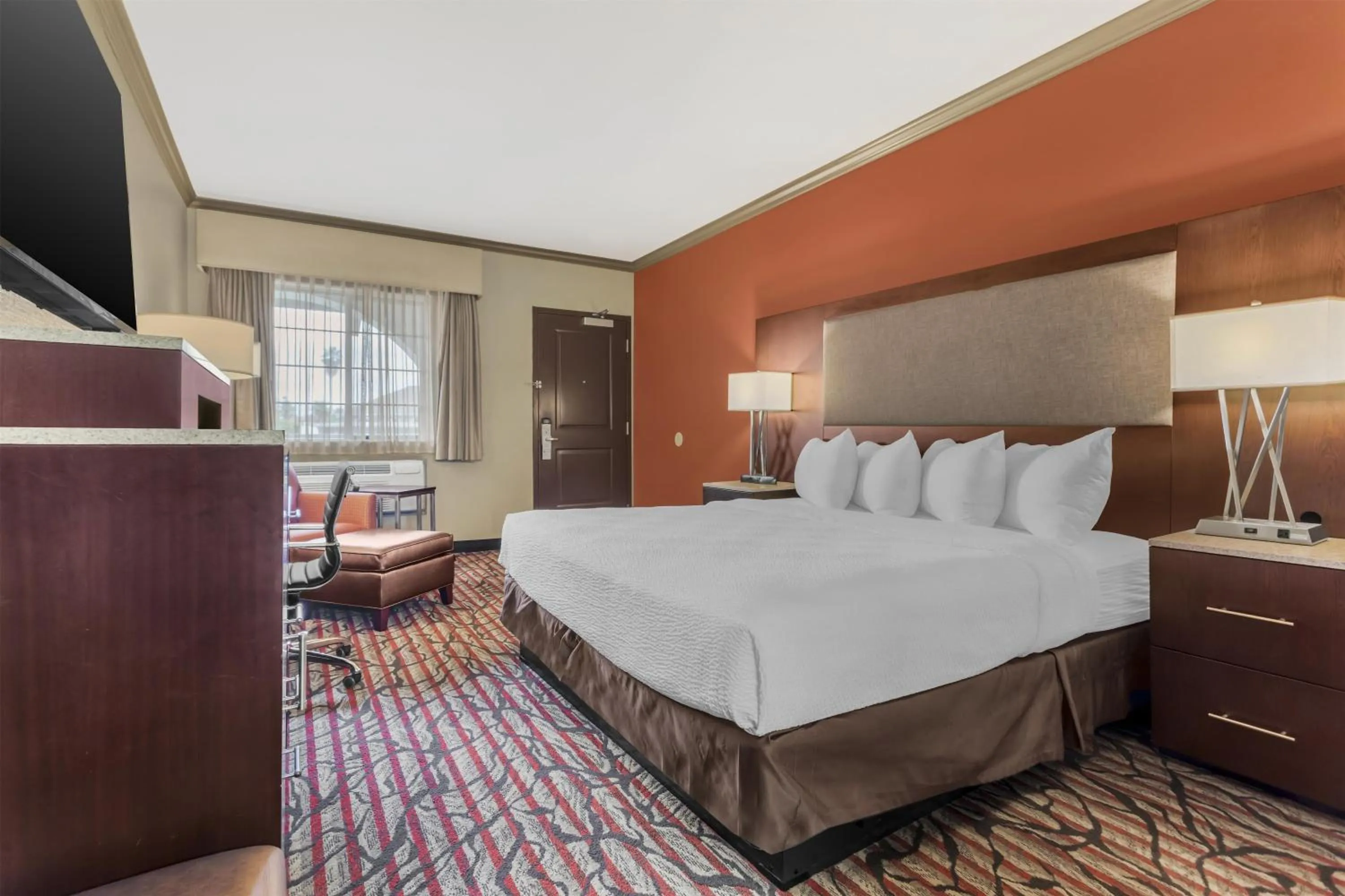 Bedroom, Bed in Best Western Plus Brookside Inn