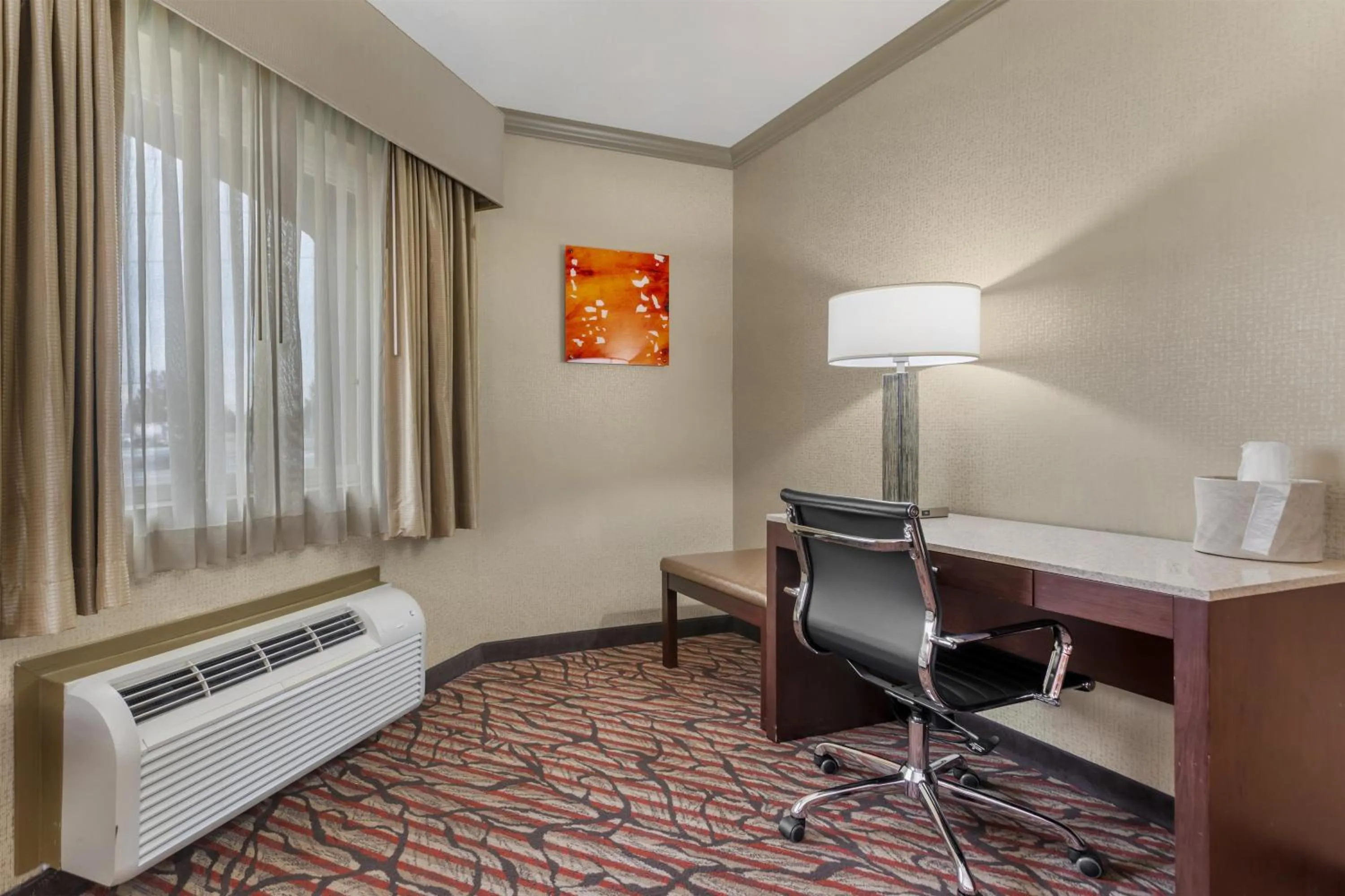 Bedroom in Best Western Plus Brookside Inn