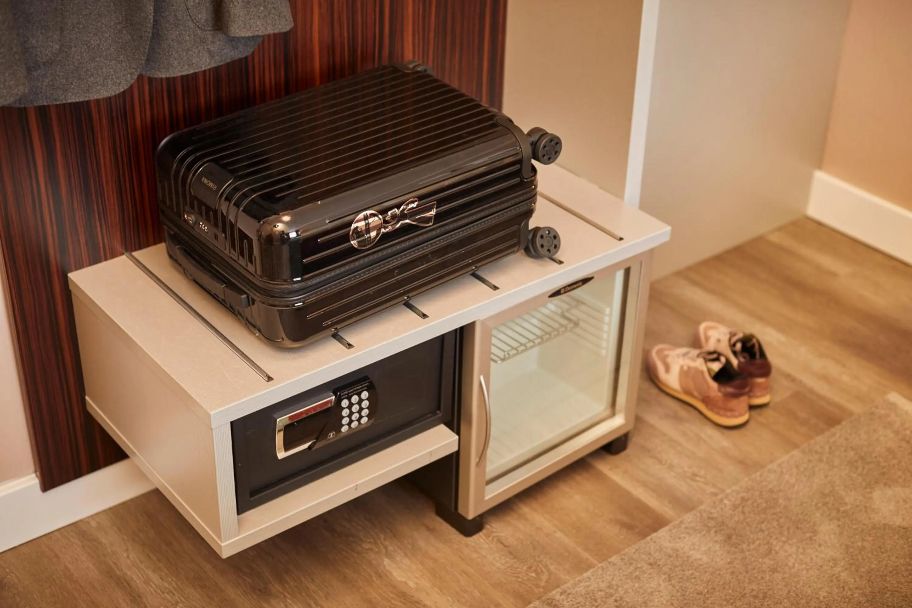 safe in Hotel Metropol by Maier Privathotels