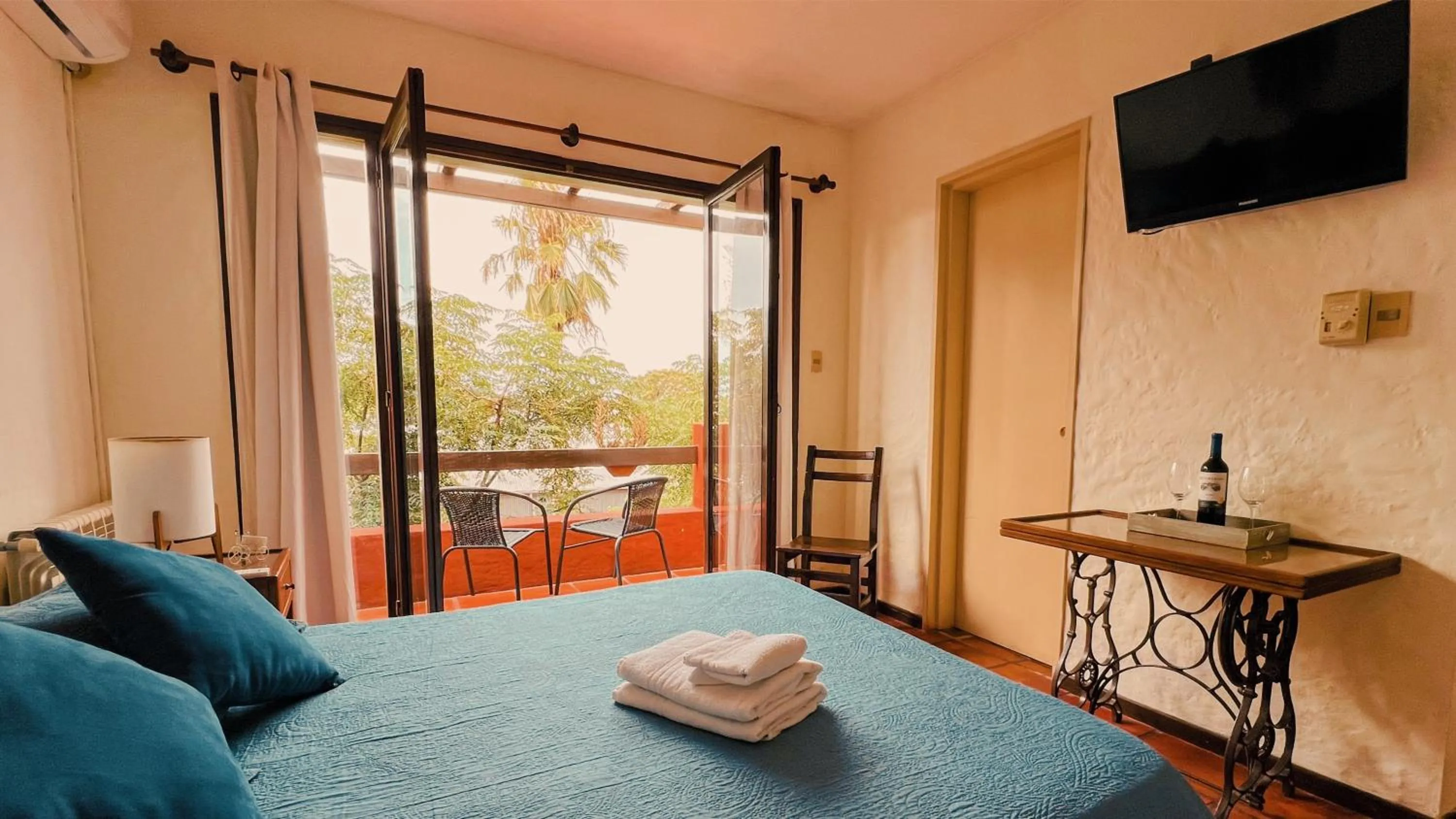 Bed in Viajero Posada B&B