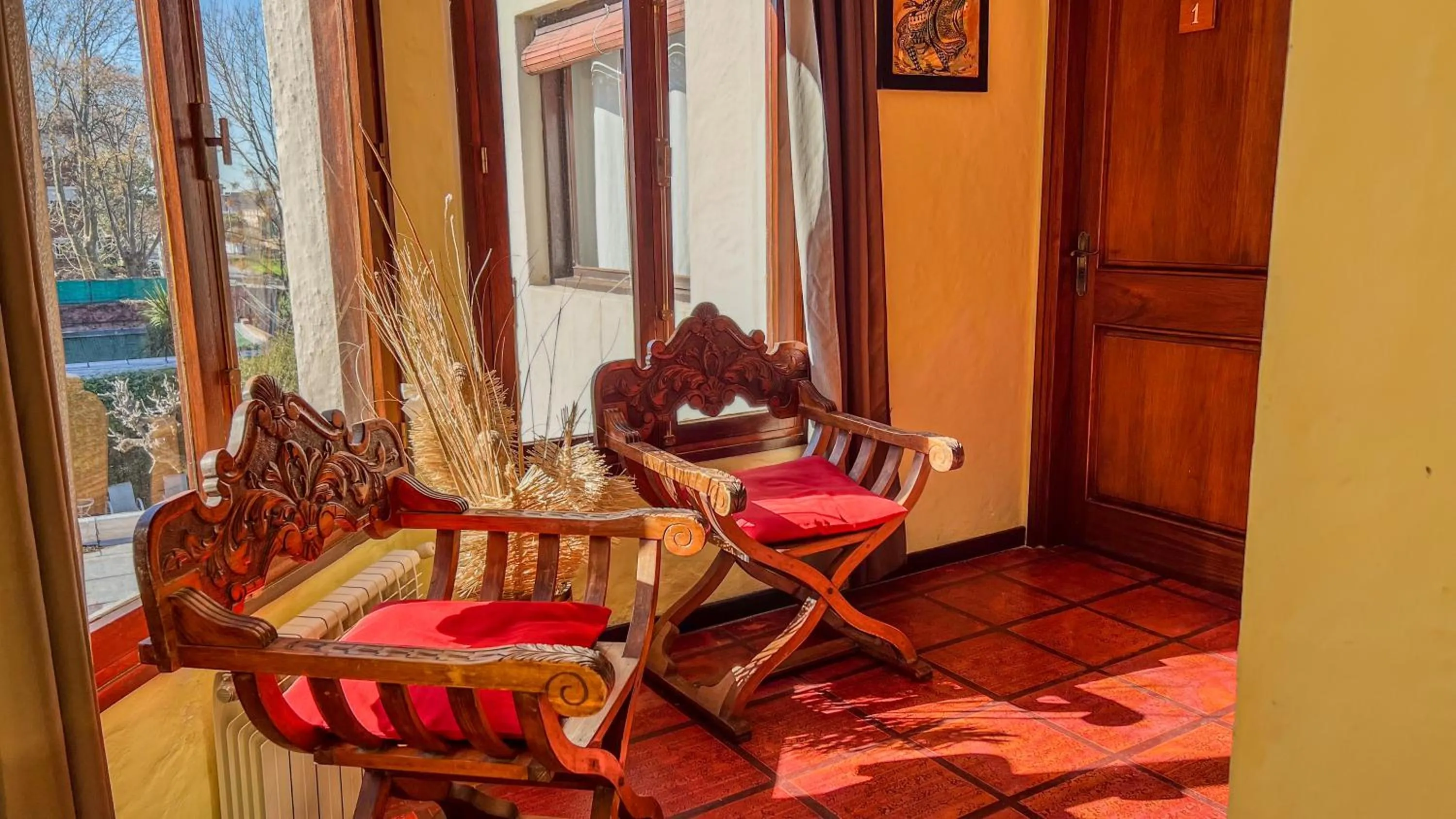 Seating area in Viajero Posada B&B