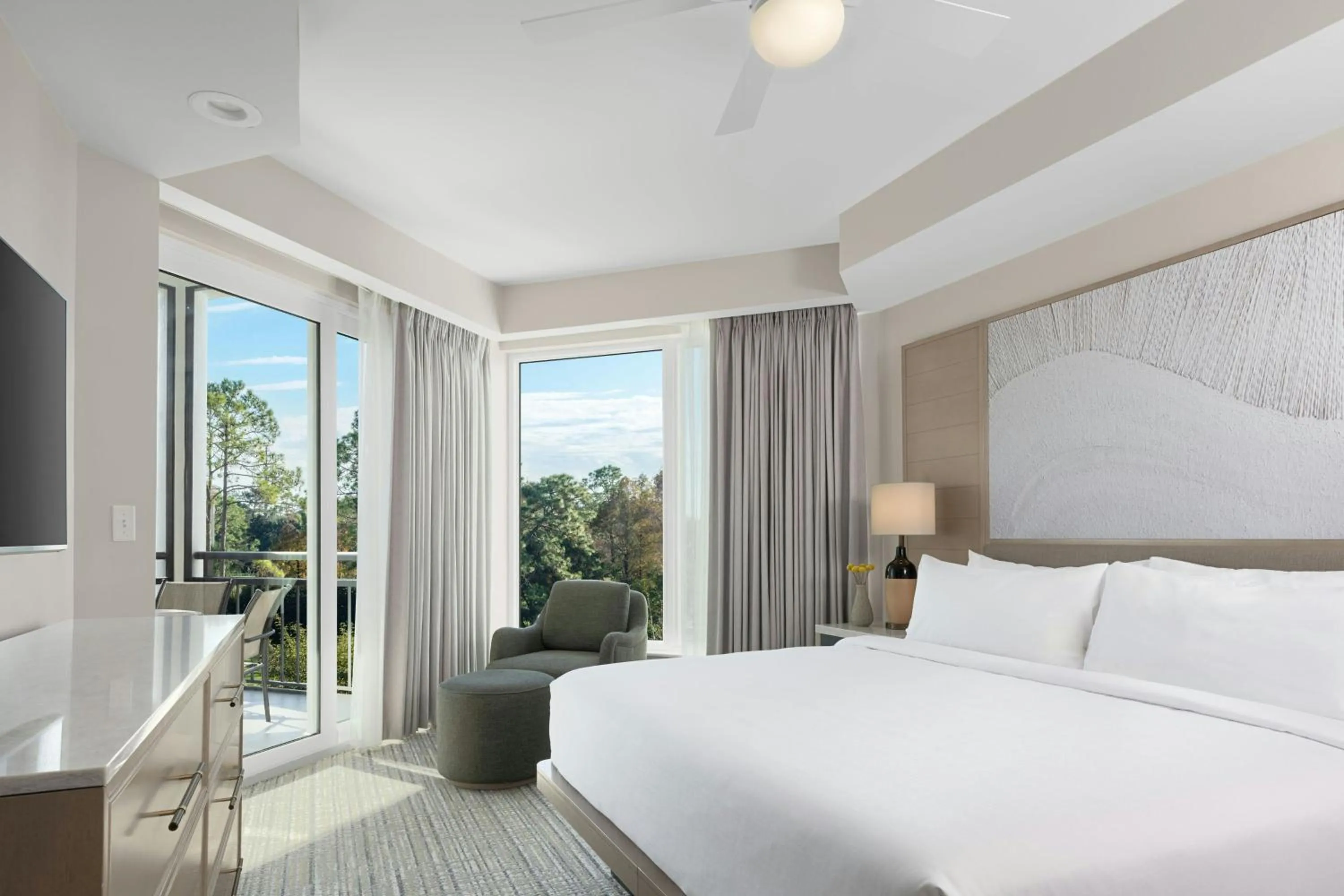 Bedroom, Bed in Marriott's Royal Palms