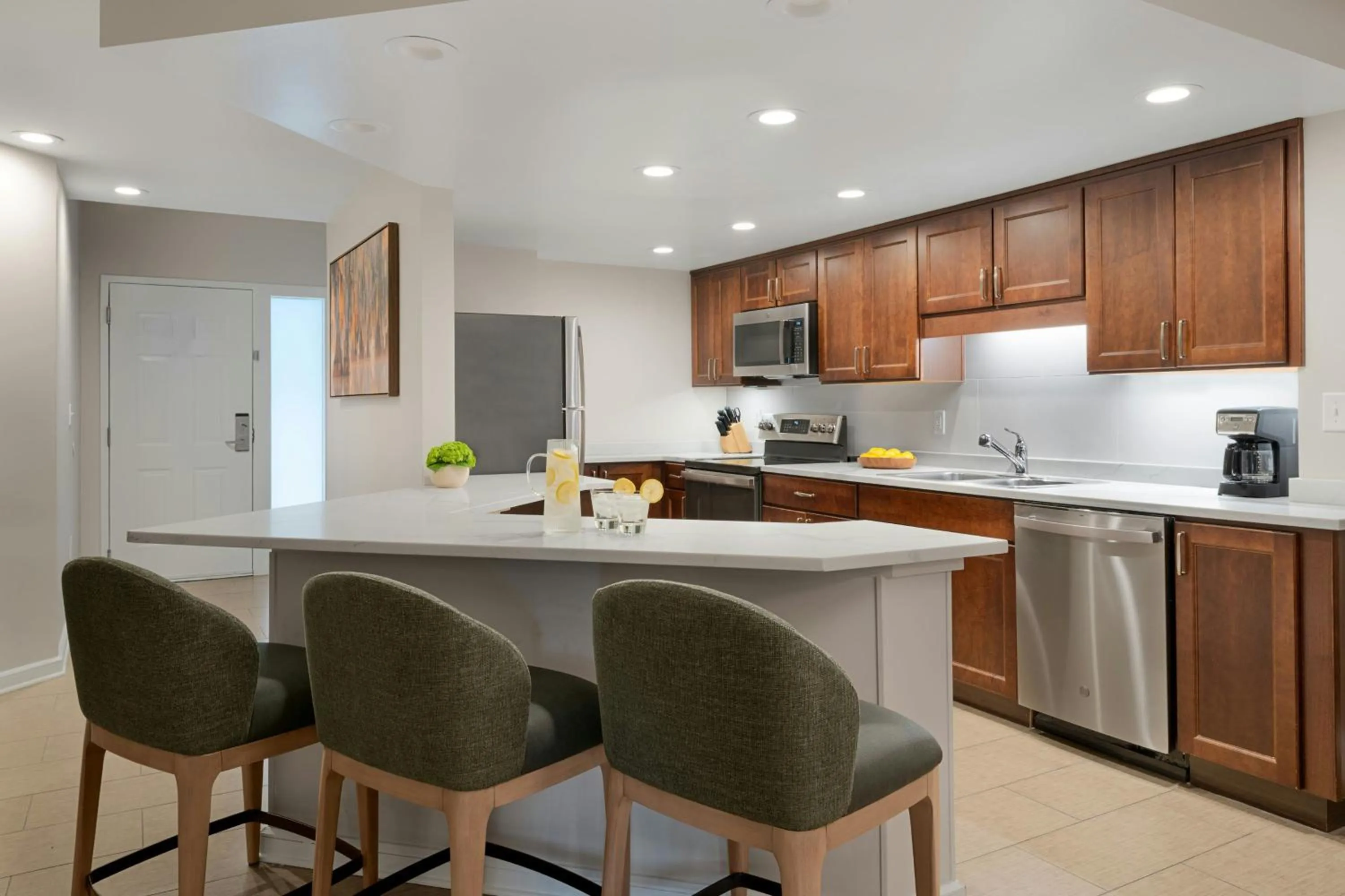 Kitchen or kitchenette in Marriott's Royal Palms