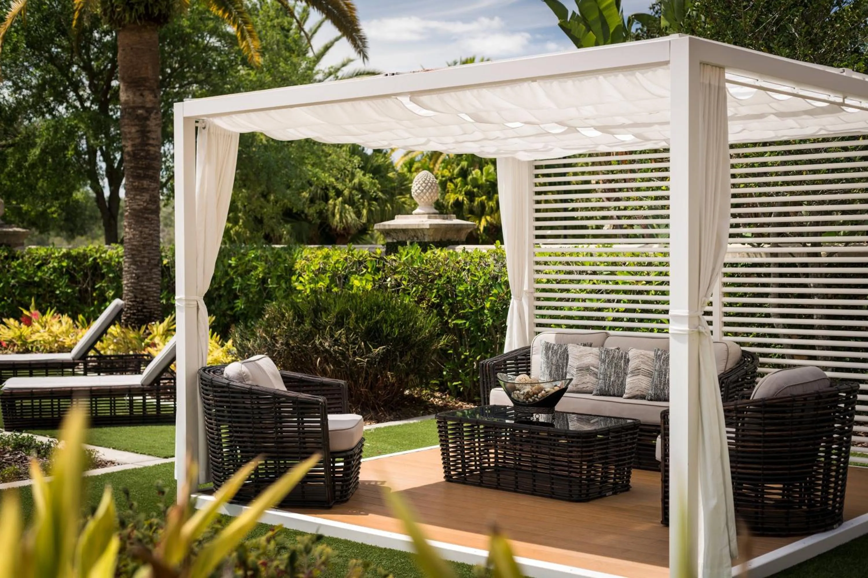 Swimming pool in The Ritz-Carlton Orlando, Grande Lakes