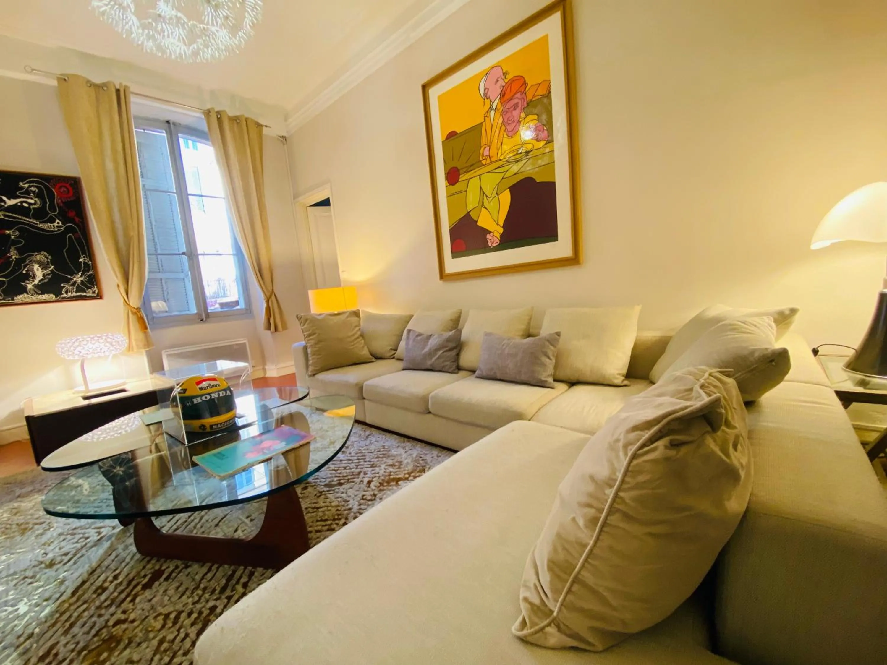 Living room in Hôtel Particulier Le 28 - Spa & Art Luxury Design by Alain Ducasse