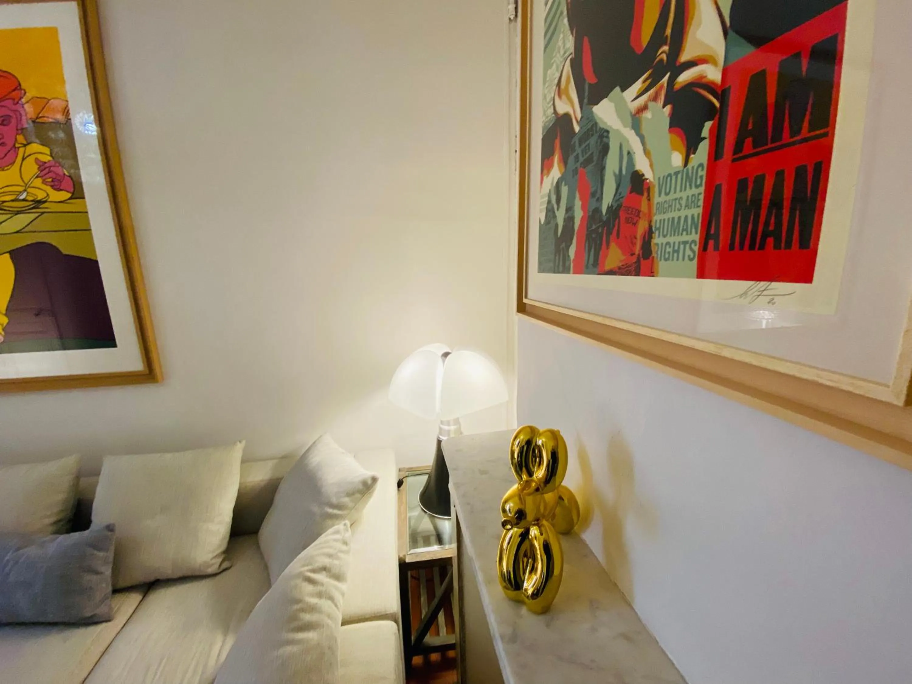 Living room in Hôtel Particulier Le 28 - Spa & Art Luxury Design by Alain Ducasse