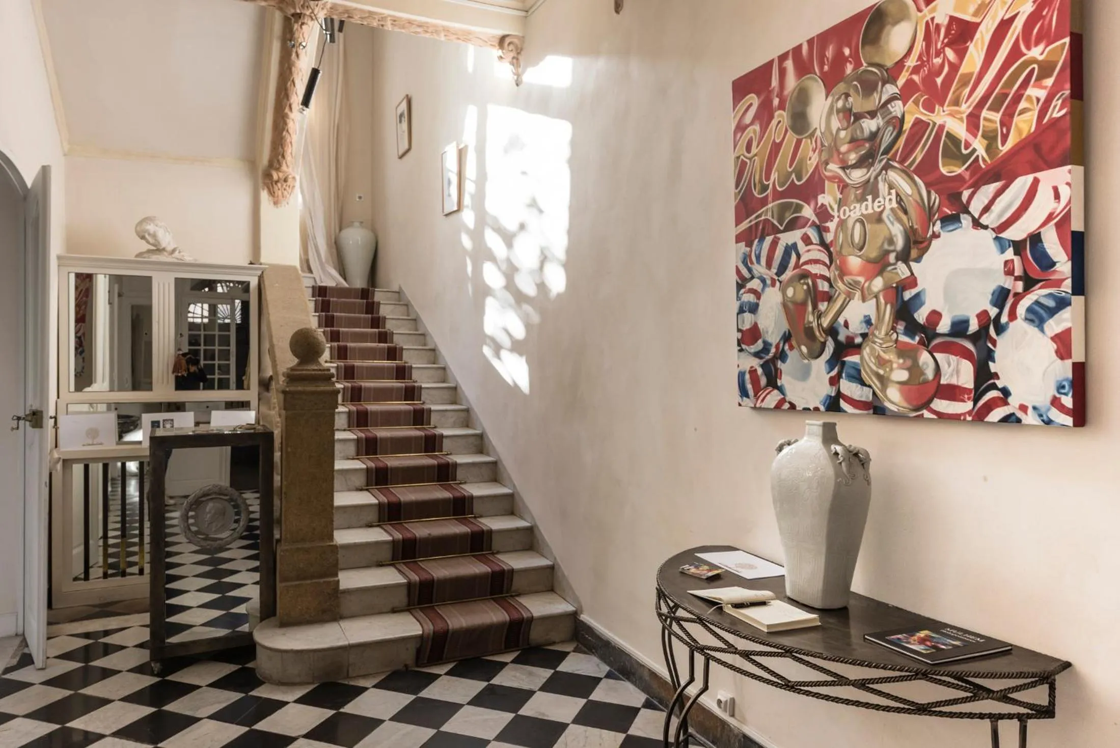 Facade/entrance in Hôtel Particulier Le 28 - Spa & Art Luxury Design by Alain Ducasse