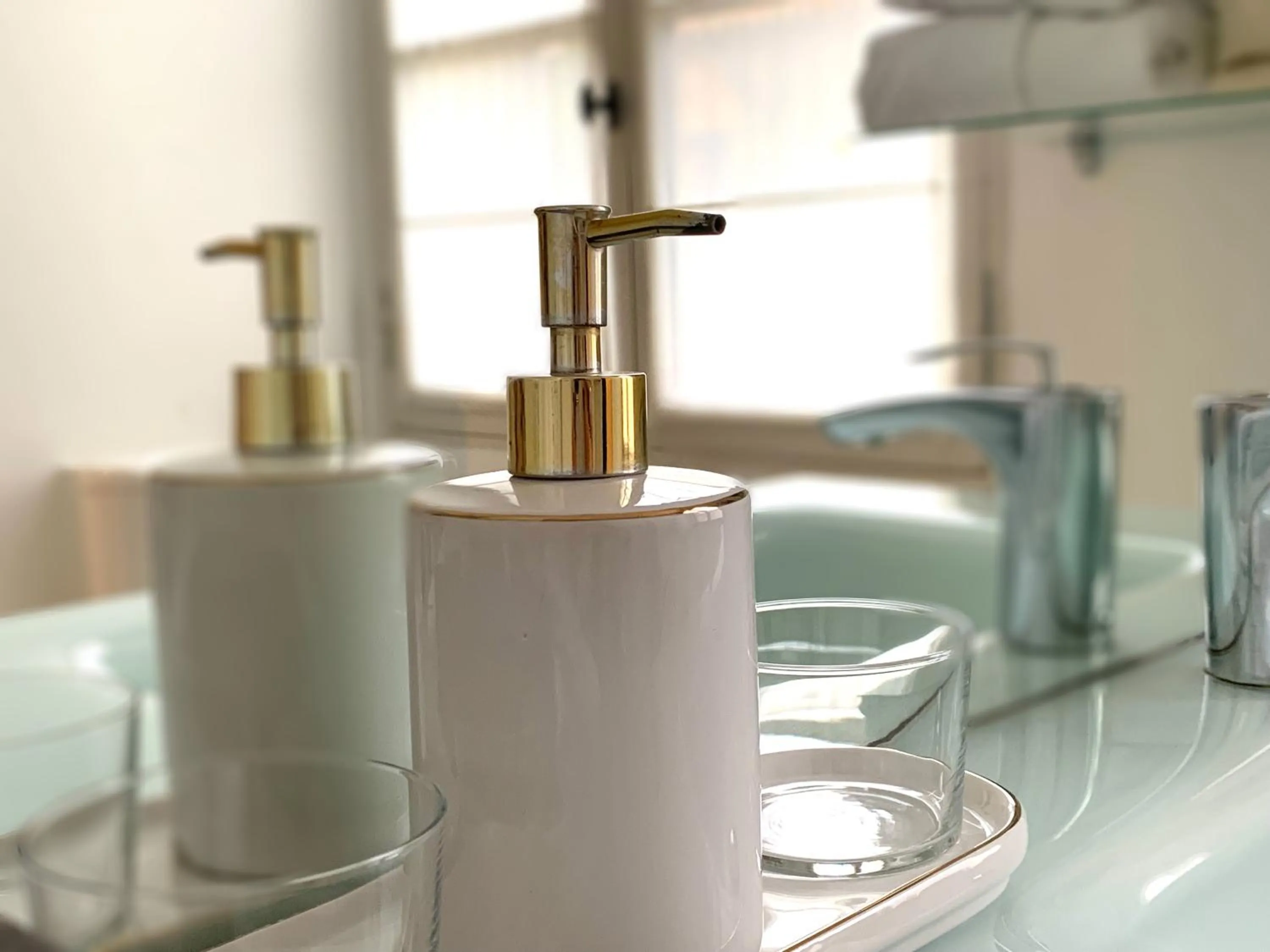 Bathroom in Hôtel Particulier Le 28 - Spa & Art Luxury Design by Alain Ducasse