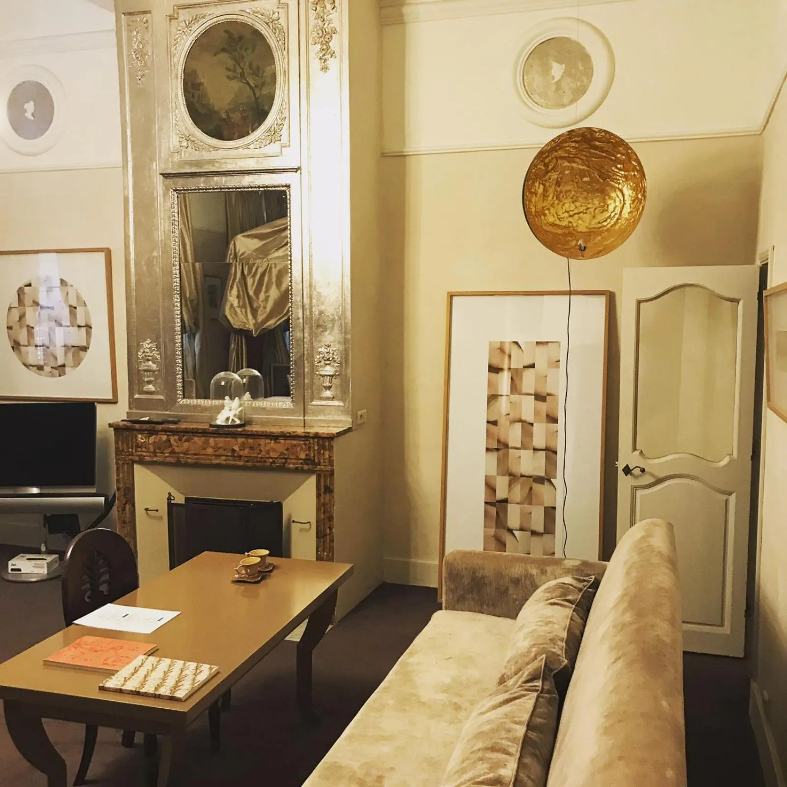 Decorative detail in Hôtel Particulier Le 28 - Spa & Art Luxury Design by Alain Ducasse