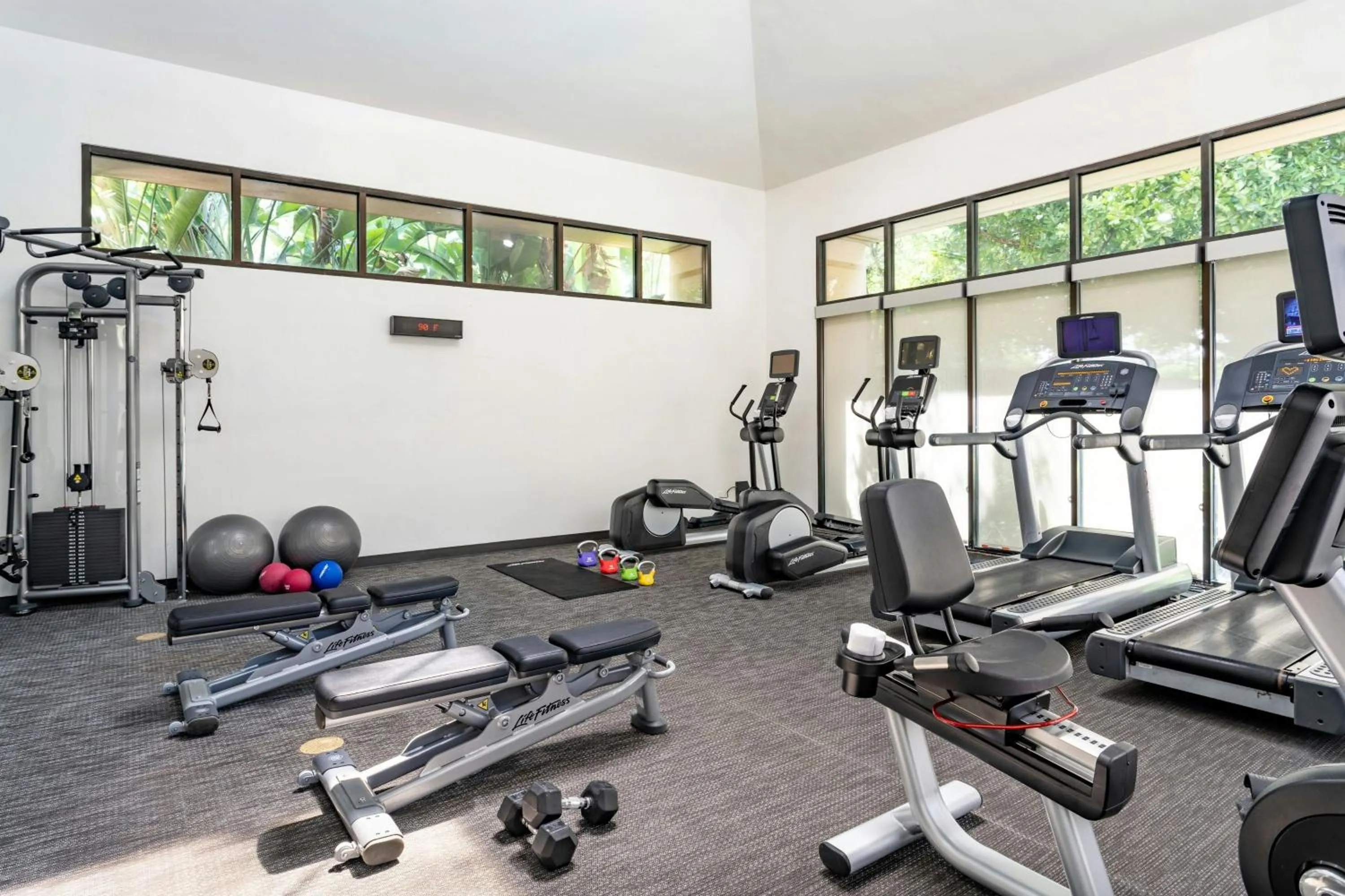 Fitness centre/facilities in Courtyard Miami Airport West Doral