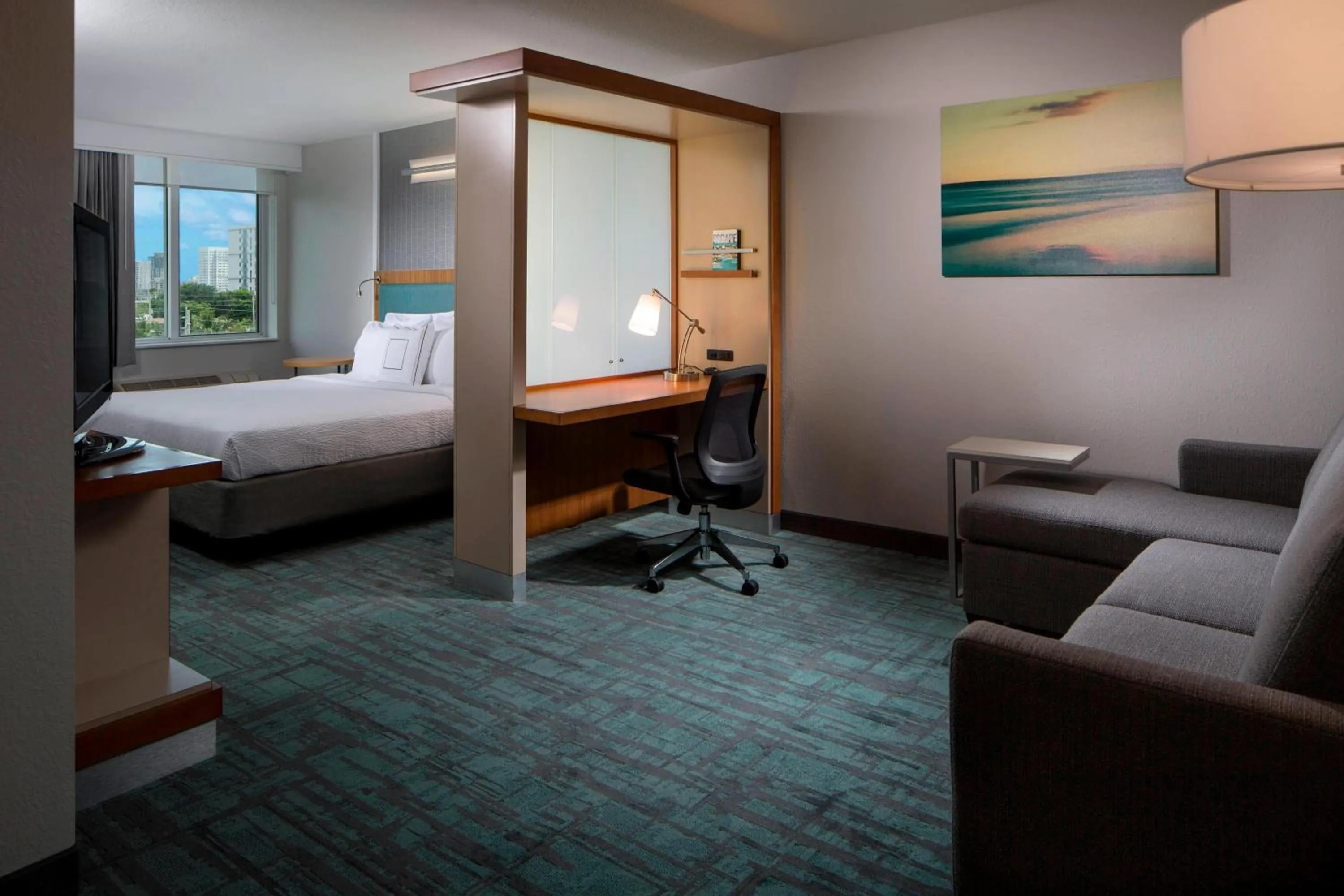 Photo of the whole room, Bed in SpringHill Suites Miami Downtown/Medical Center