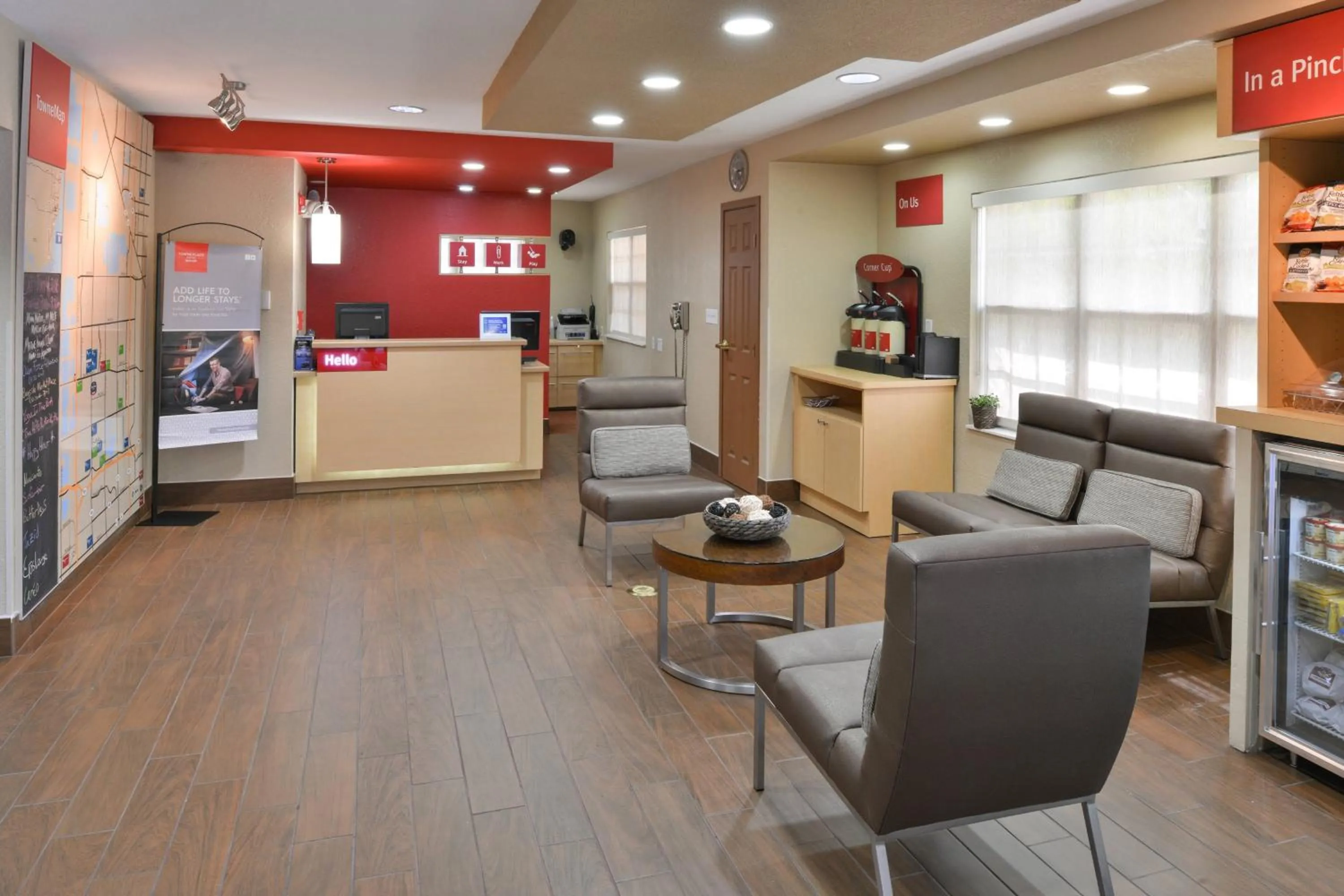 Lobby or reception in TownePlace Suites Miami West Doral Area