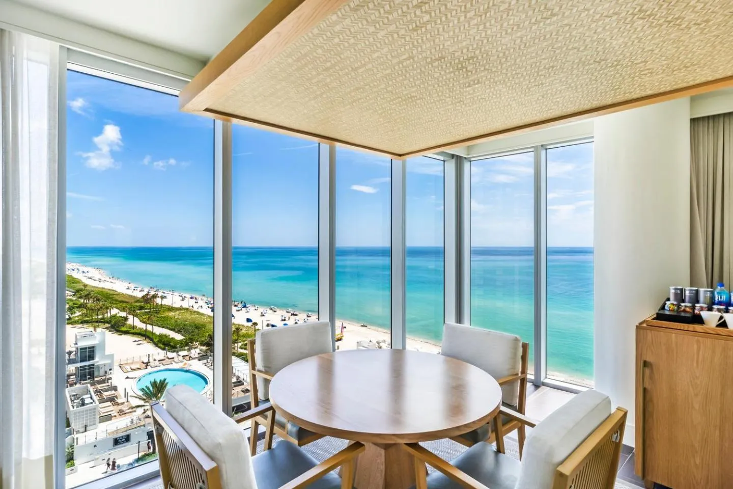 Dining area in Eden Roc Miami Beach