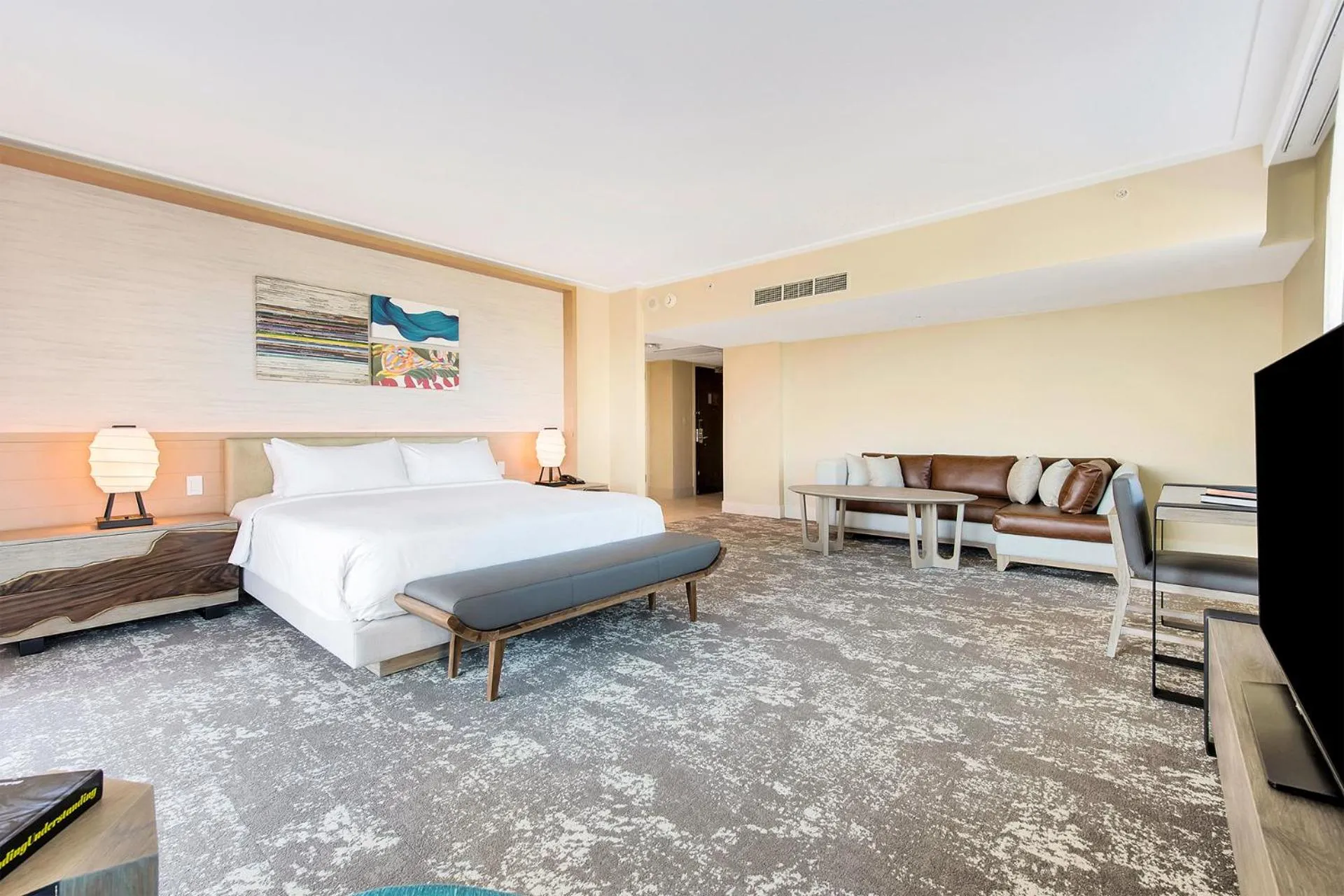 Living room, Bed in Eden Roc Miami Beach