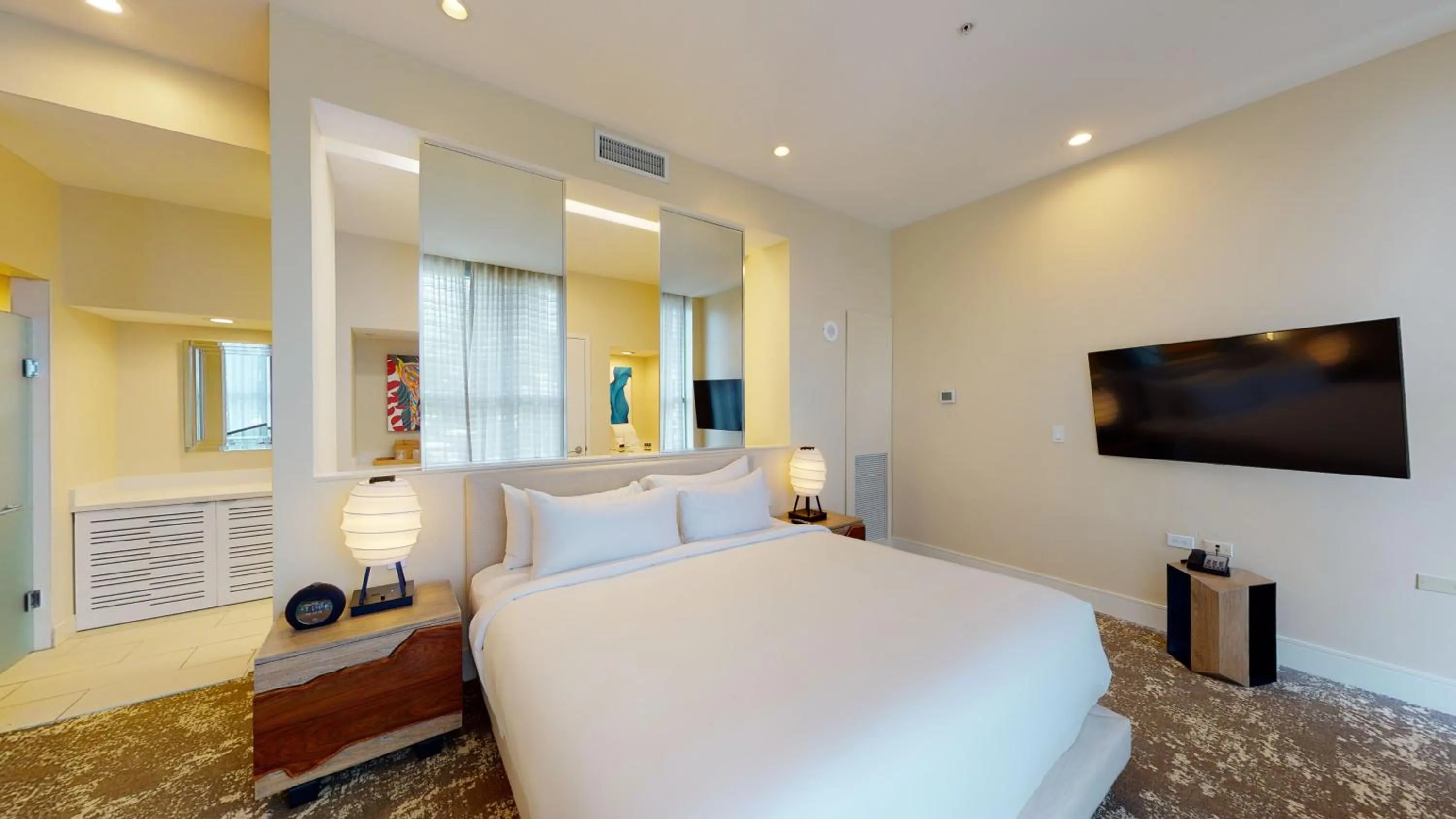 Bed in Eden Roc Miami Beach