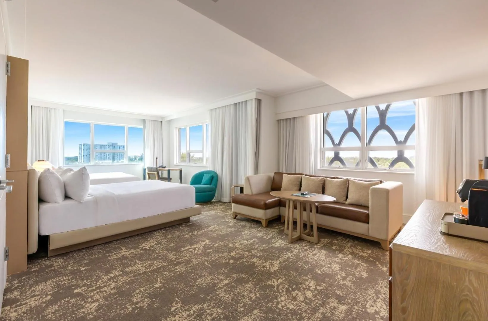 Bed in Eden Roc Miami Beach