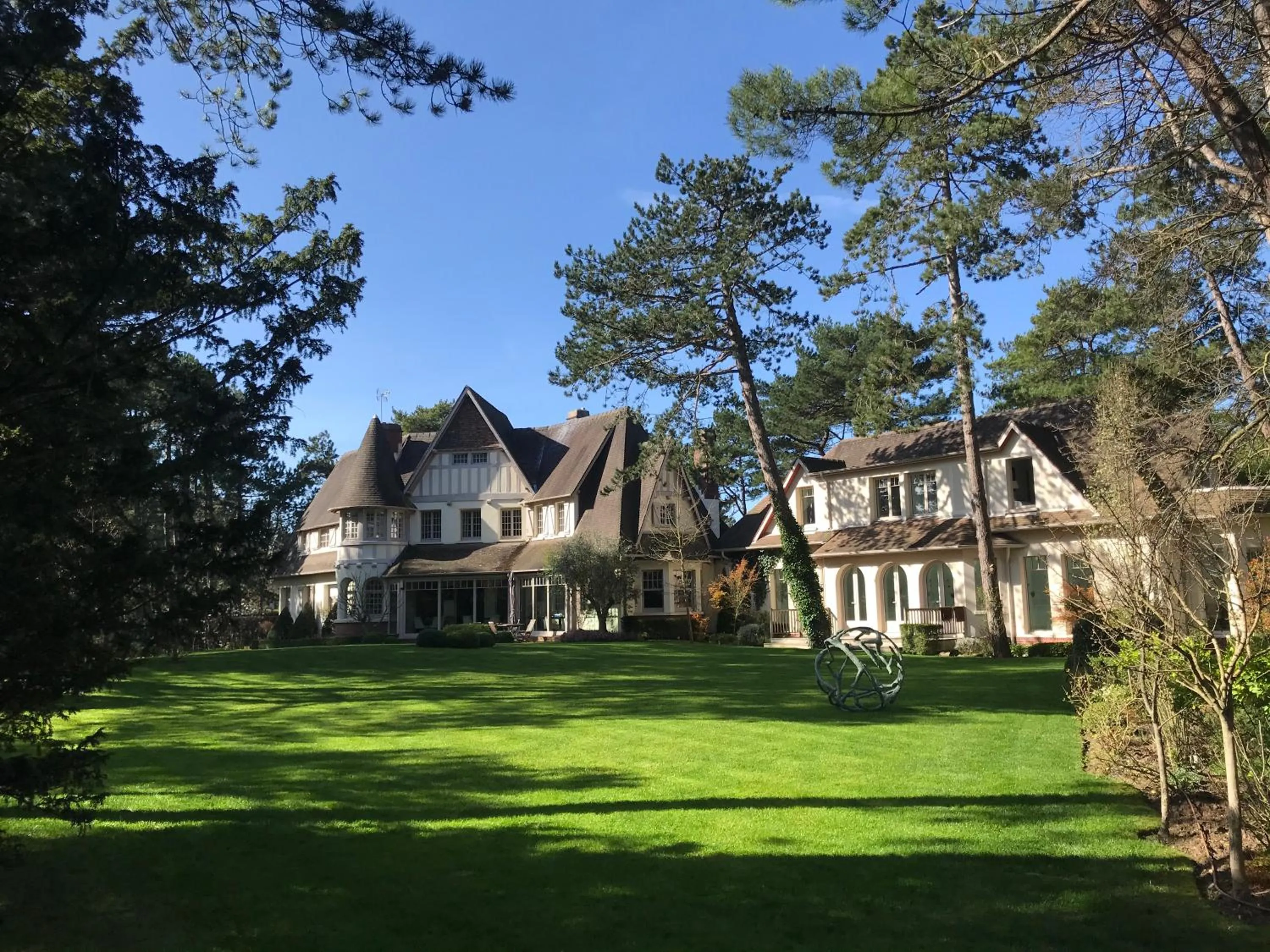 Property building in Demeure d'Hôtes Haec Otia