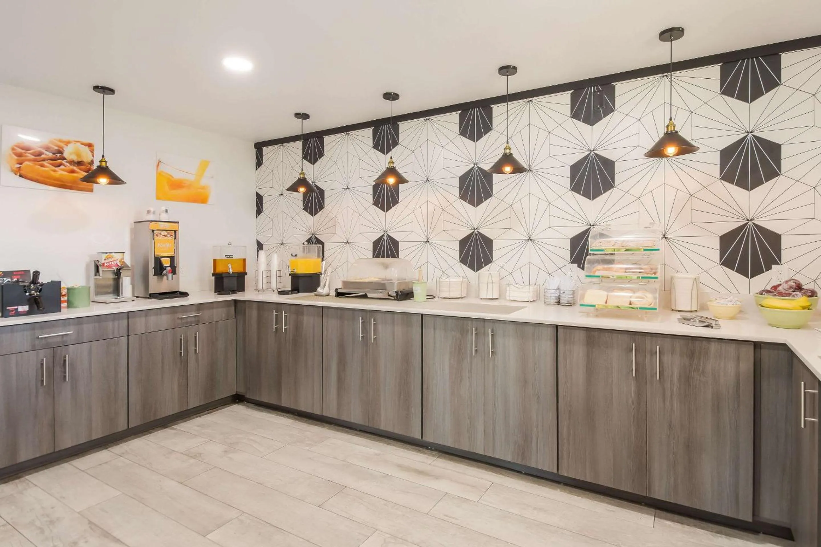 Restaurant/places to eat in Quality Inn Bradenton - Sarasota North