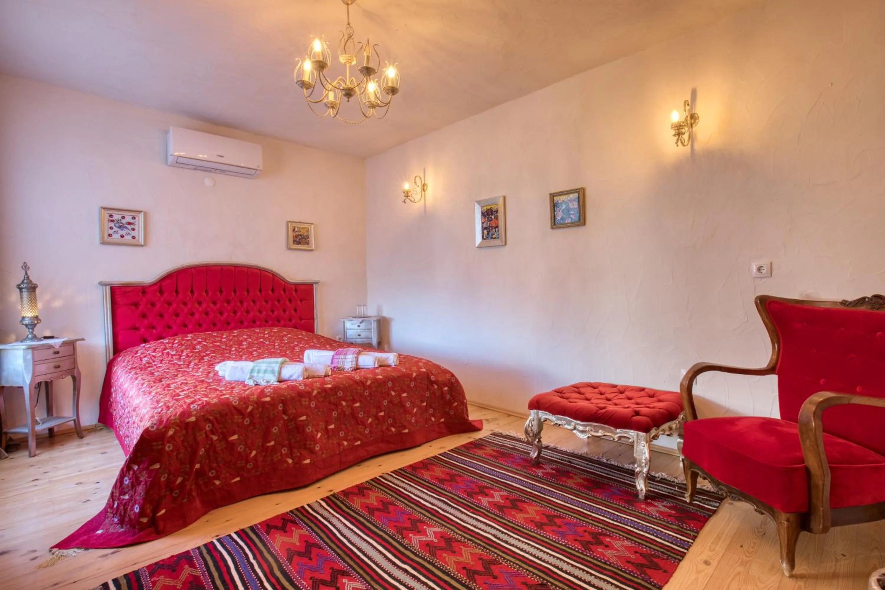 Bed in Kirazlı Sultan Konak