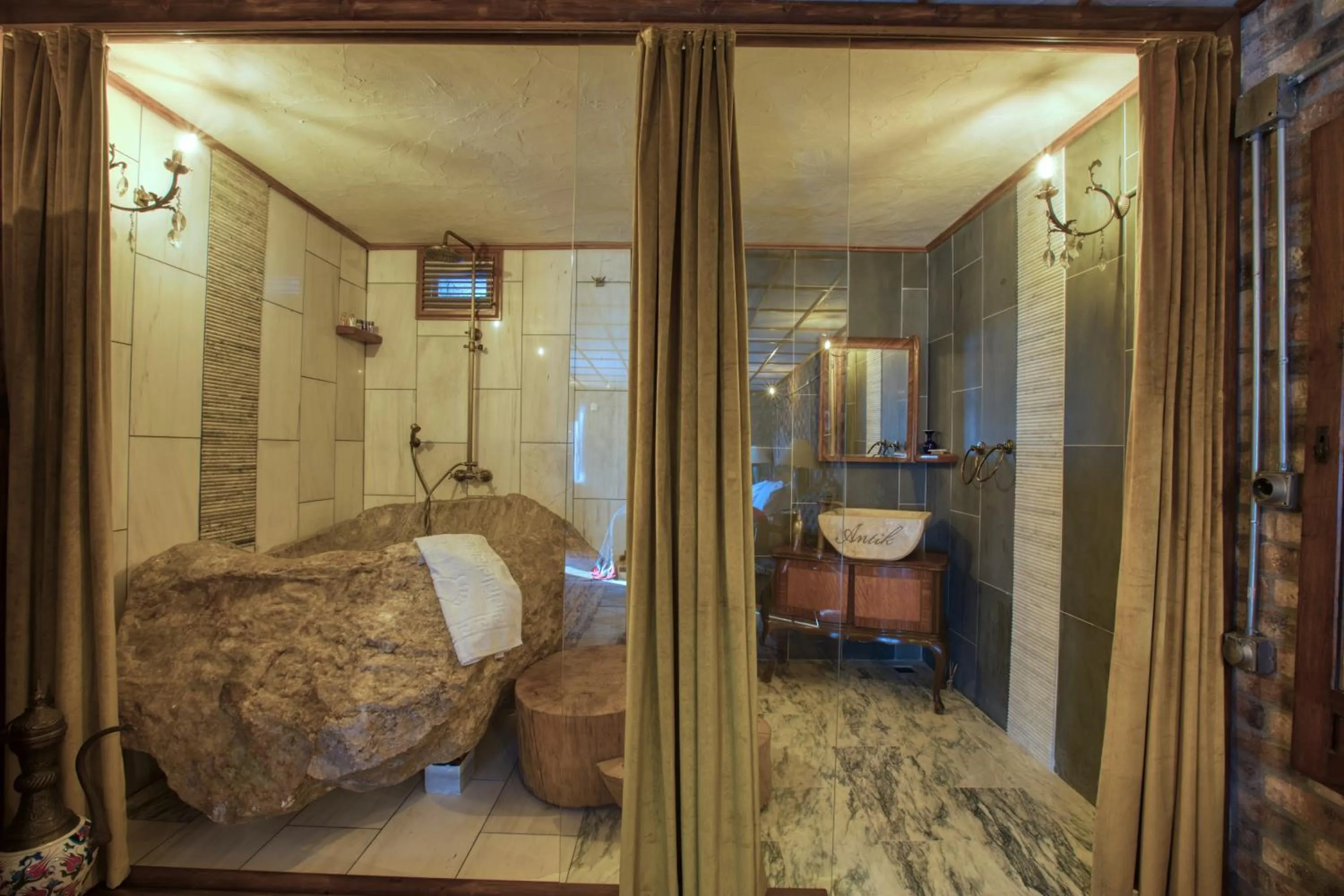 Bed in Kirazlı Sultan Konak