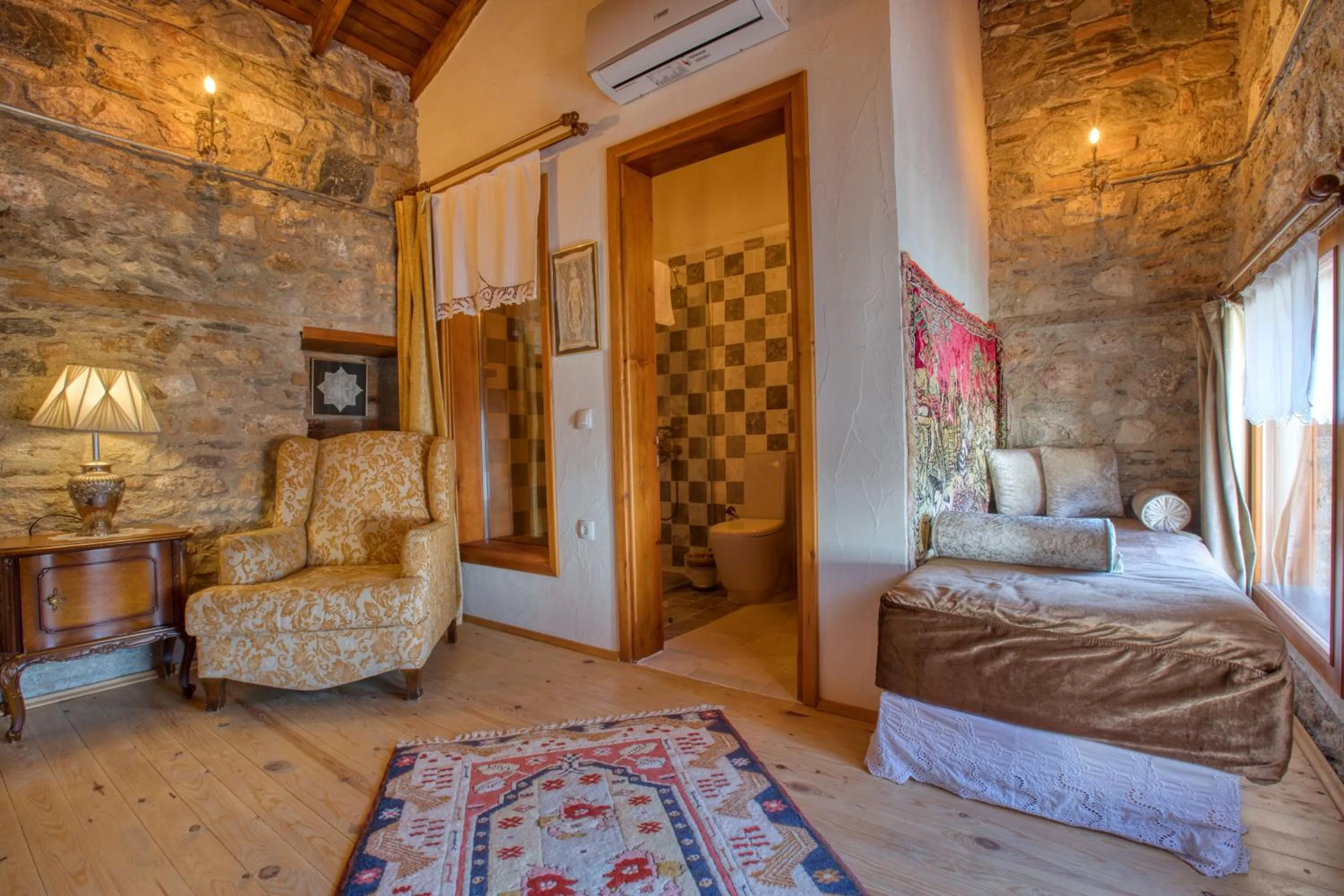 Bed in Kirazlı Sultan Konak