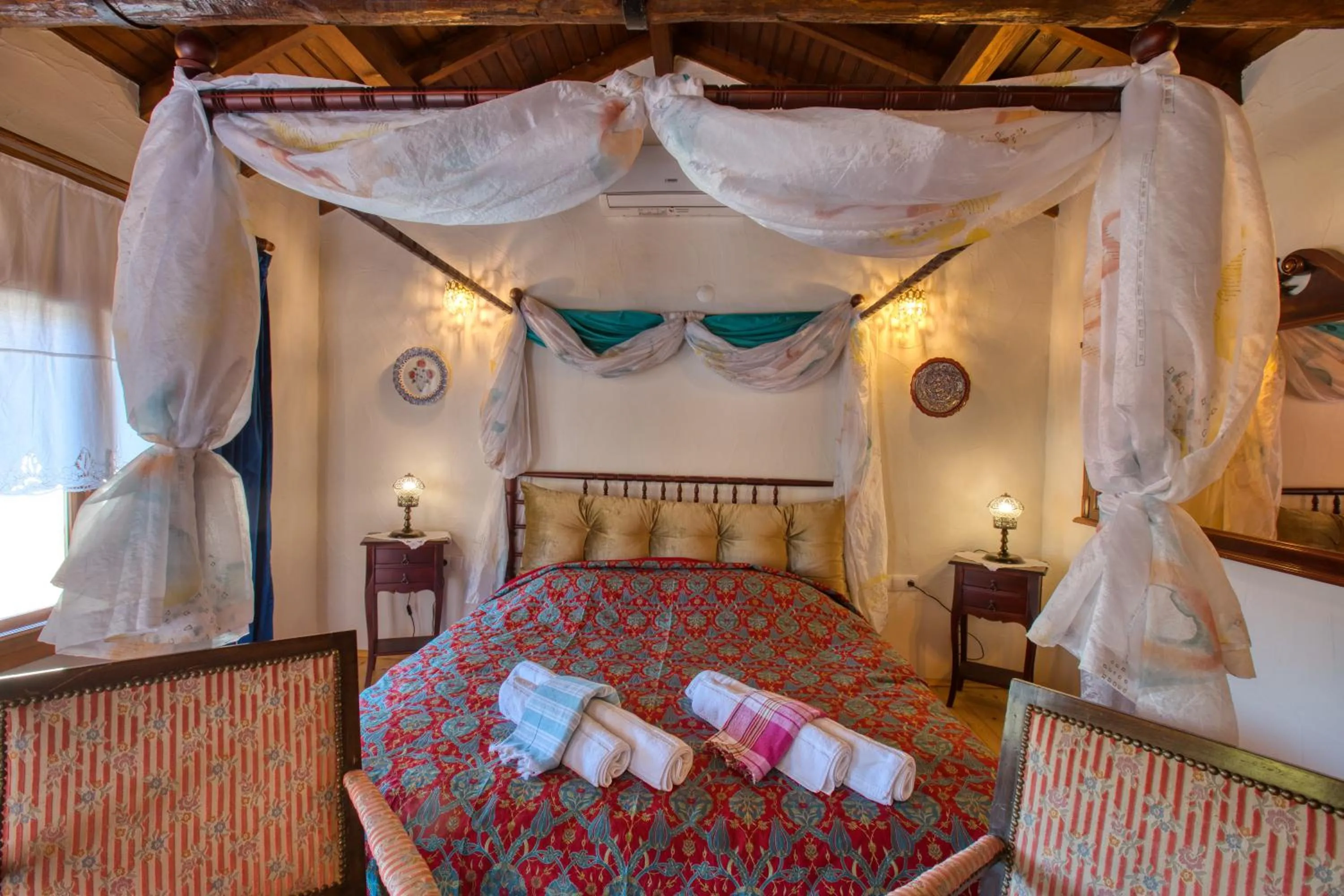 Bed in Kirazlı Sultan Konak