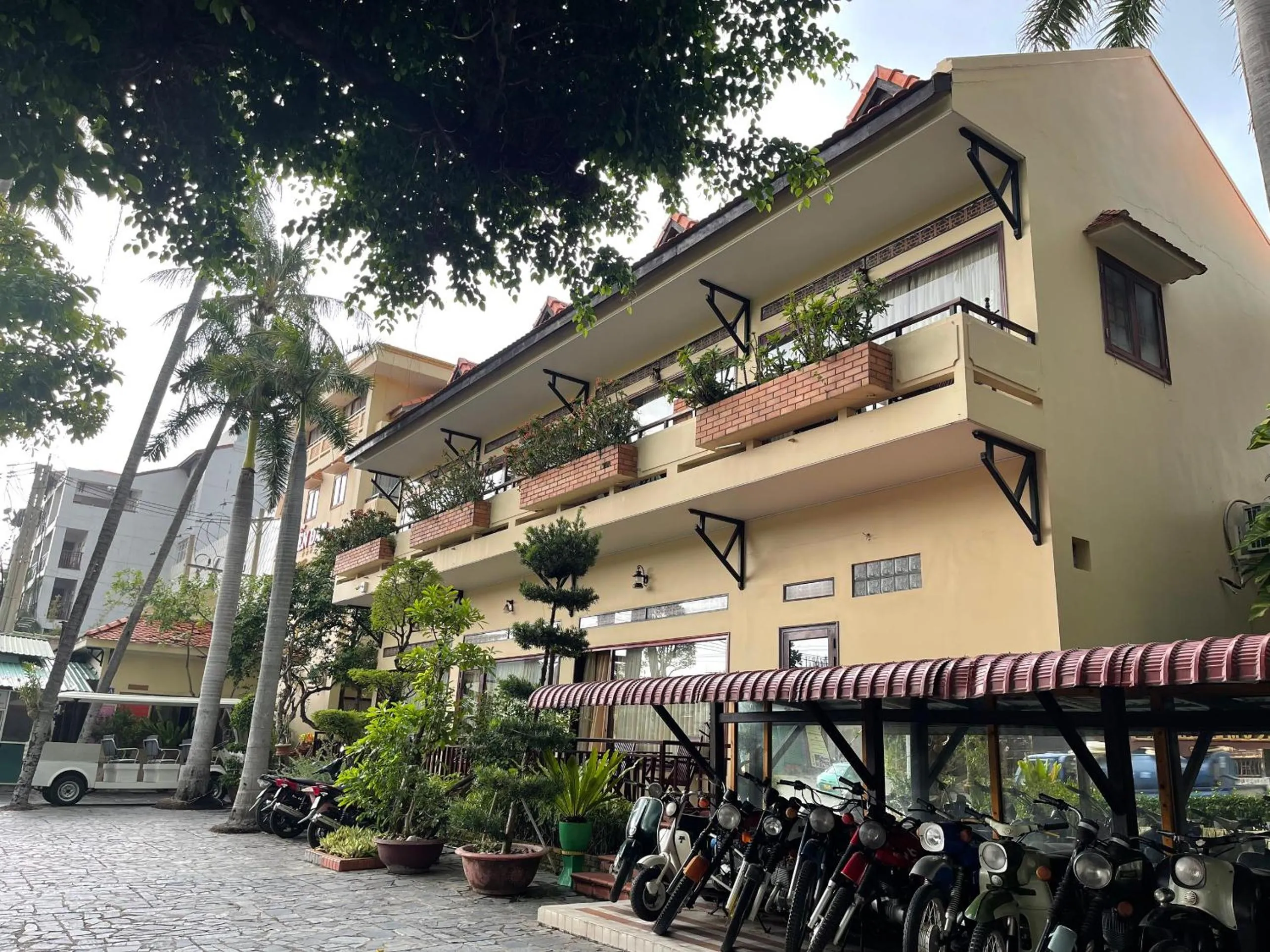 Street view in TIEN DAT MUI NE Resort & Spa