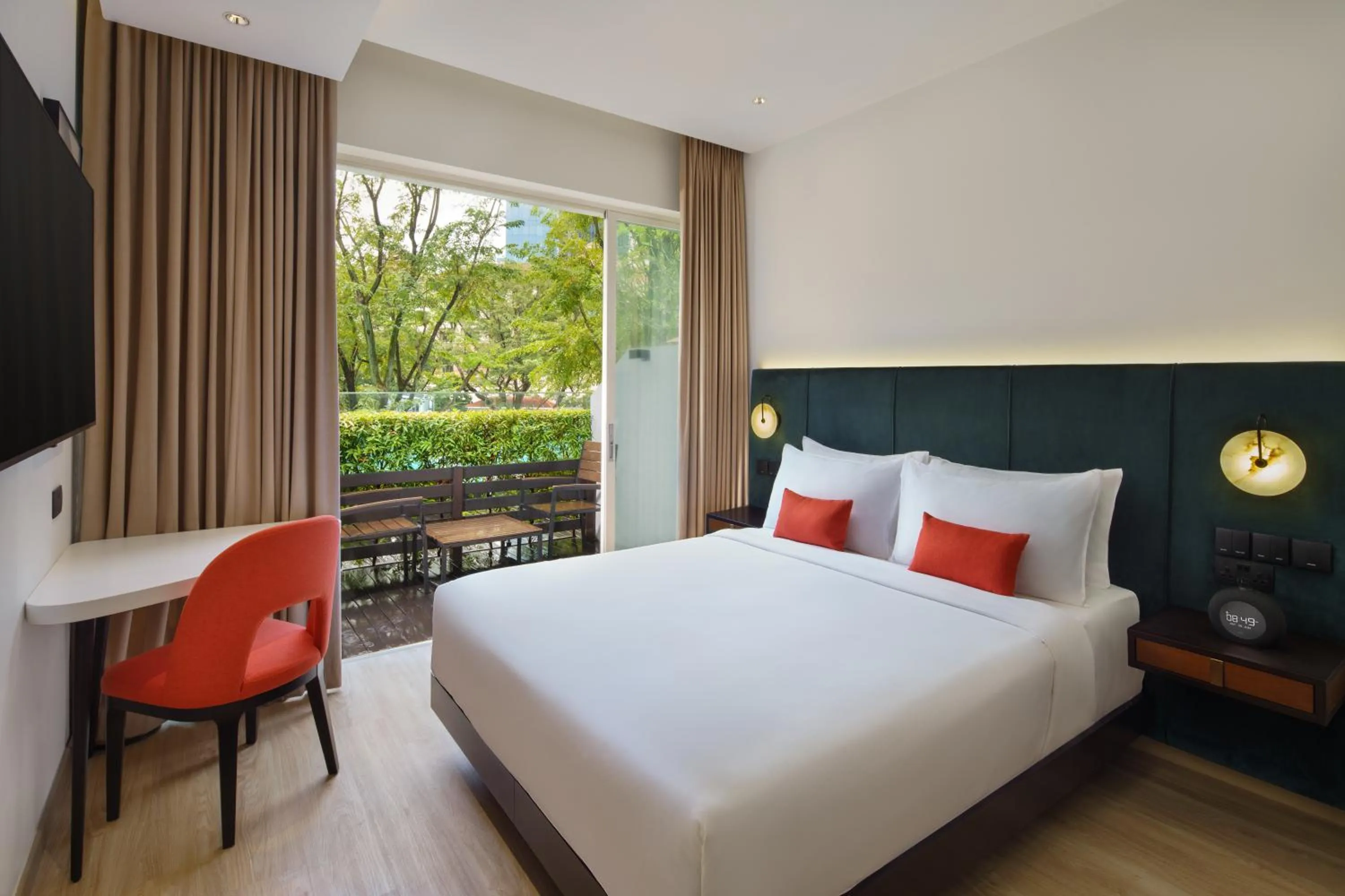 Bed in Park Regis by Prince Singapore - Newly Renovated
