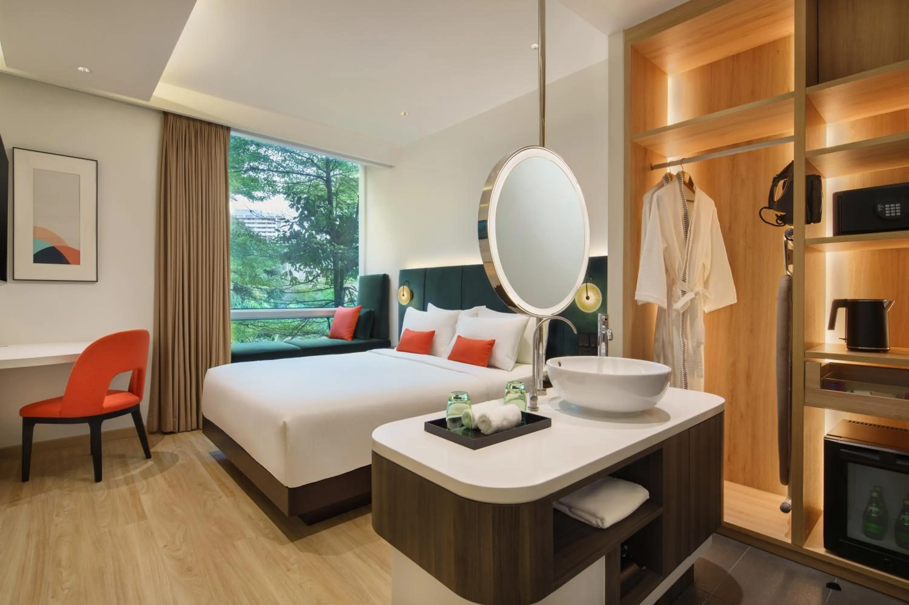 Bed in Park Regis by Prince Singapore - Newly Renovated