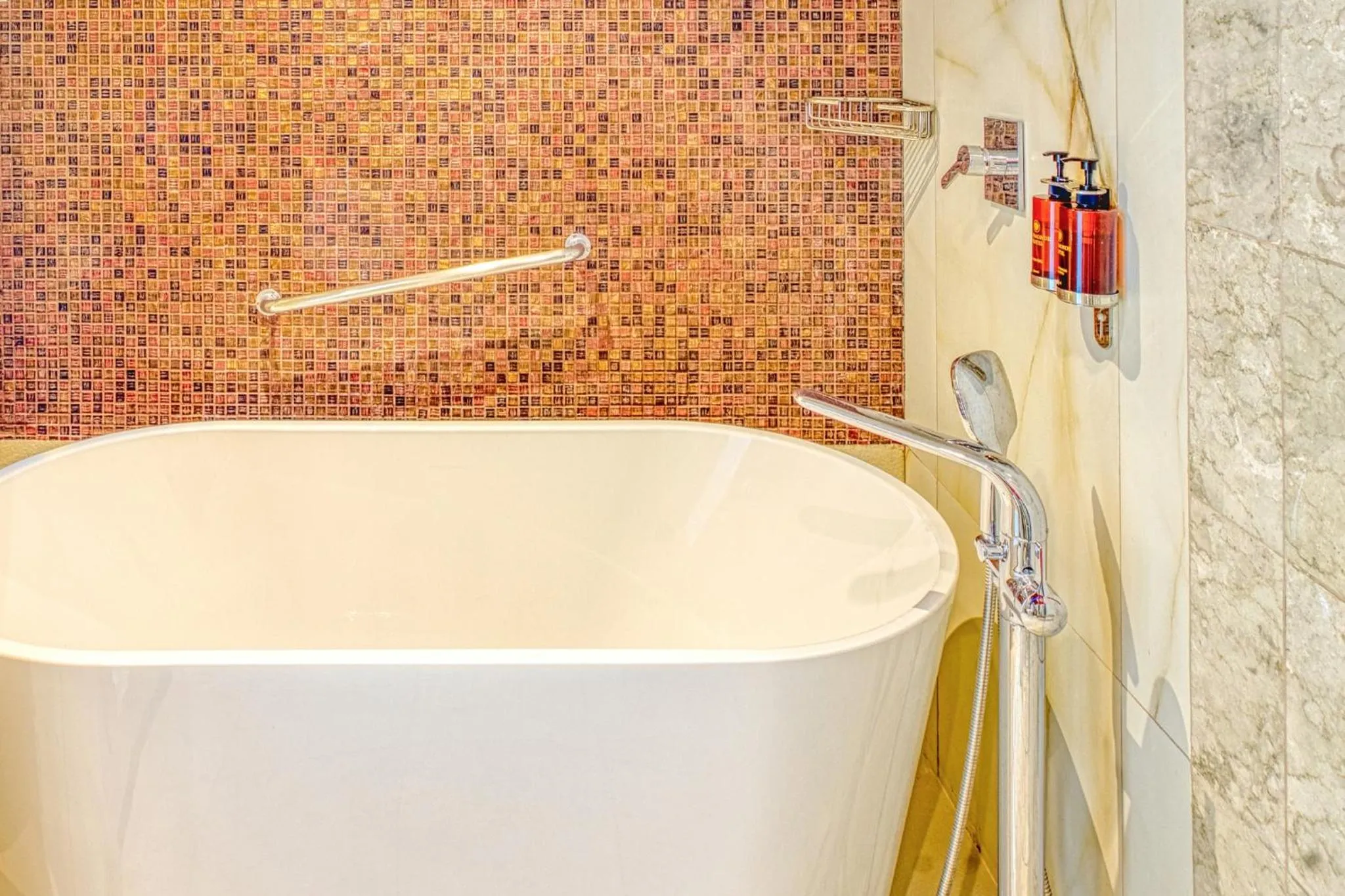 Shower in Eastwood Richmonde Hotel Quezon City