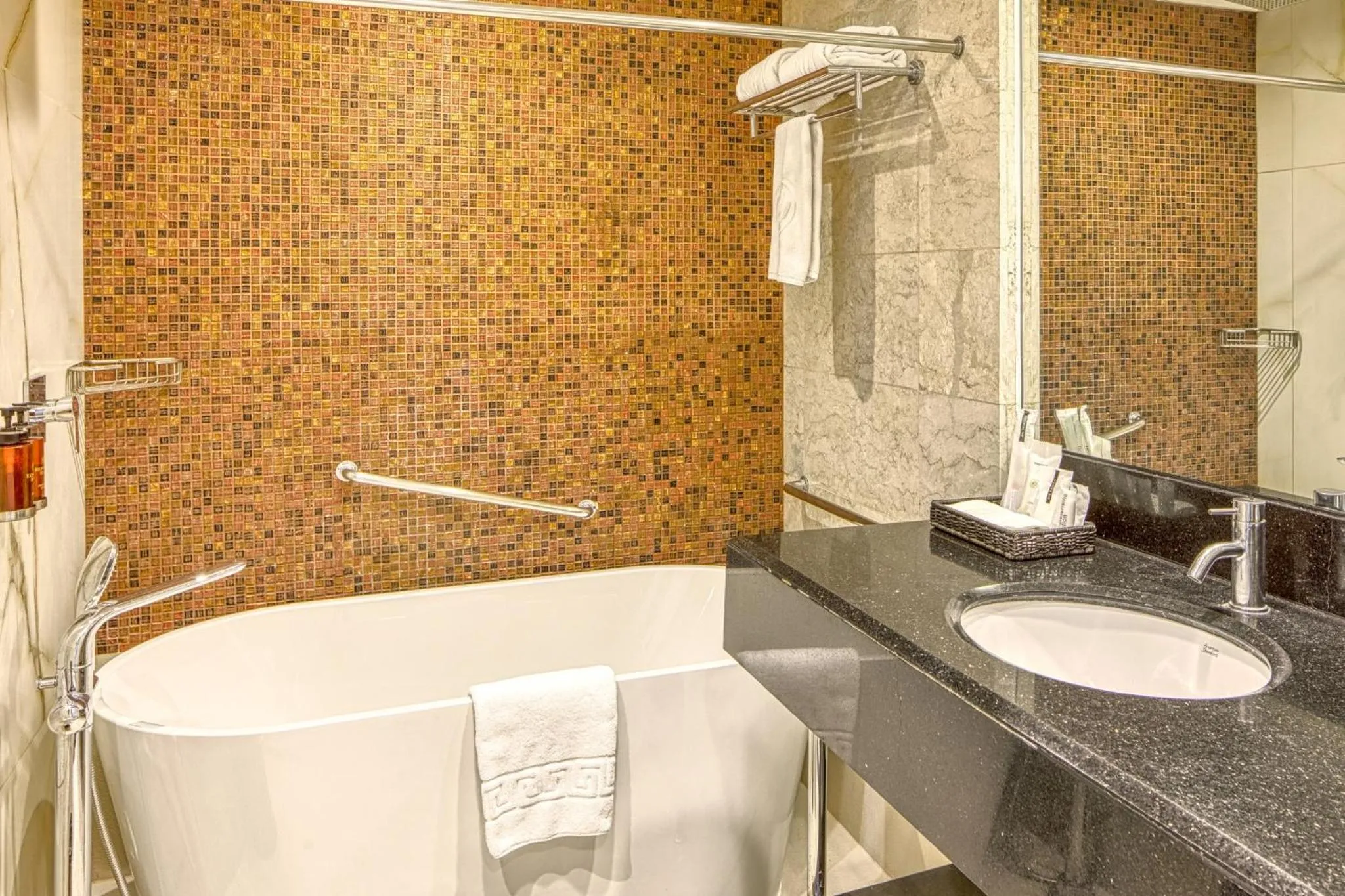 Shower in Eastwood Richmonde Hotel Quezon City